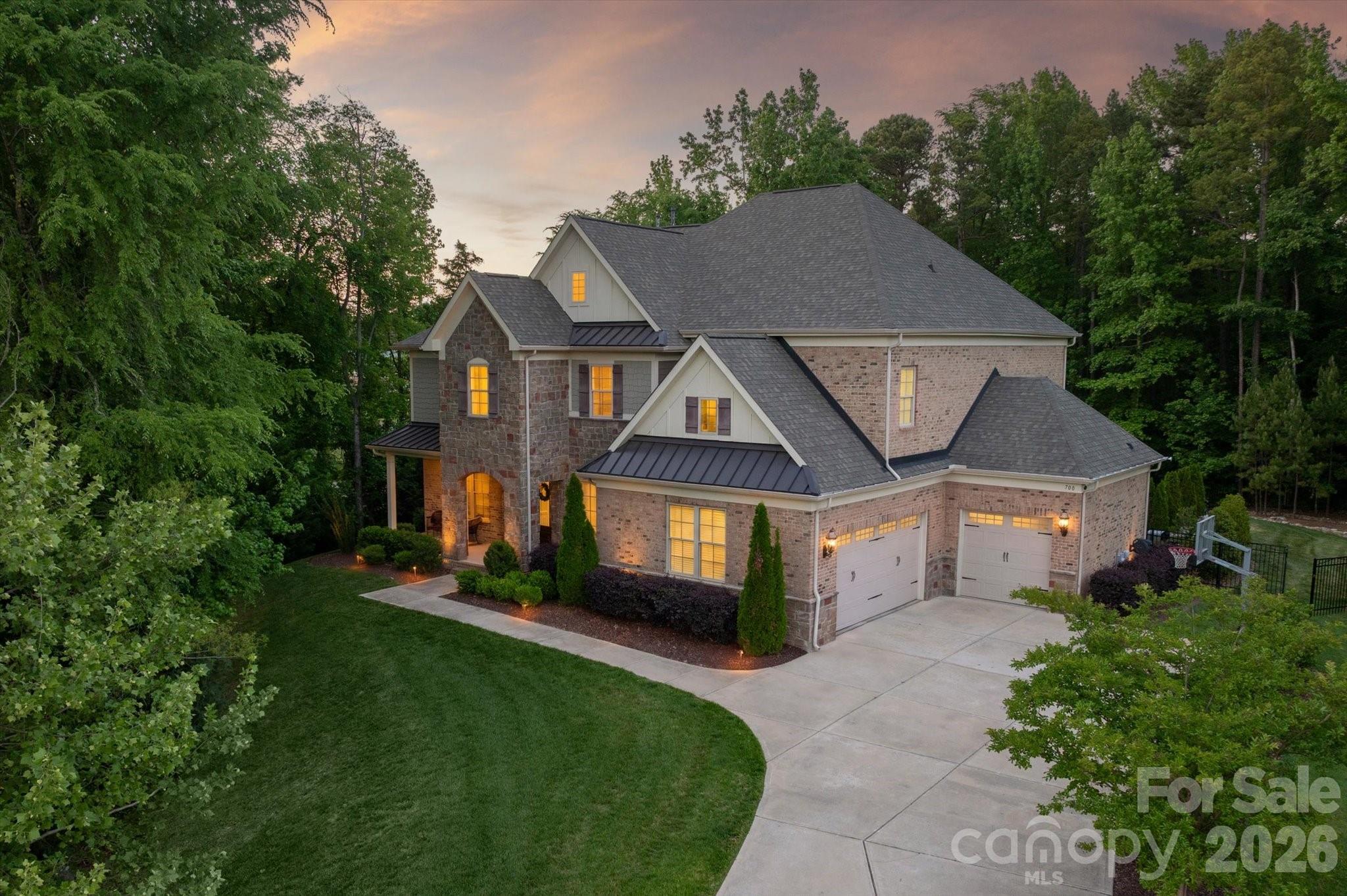 700 Giacomo Drive