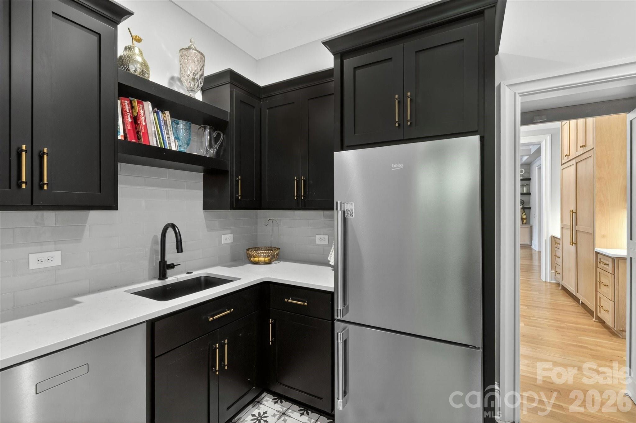 301 Skyecroft Way