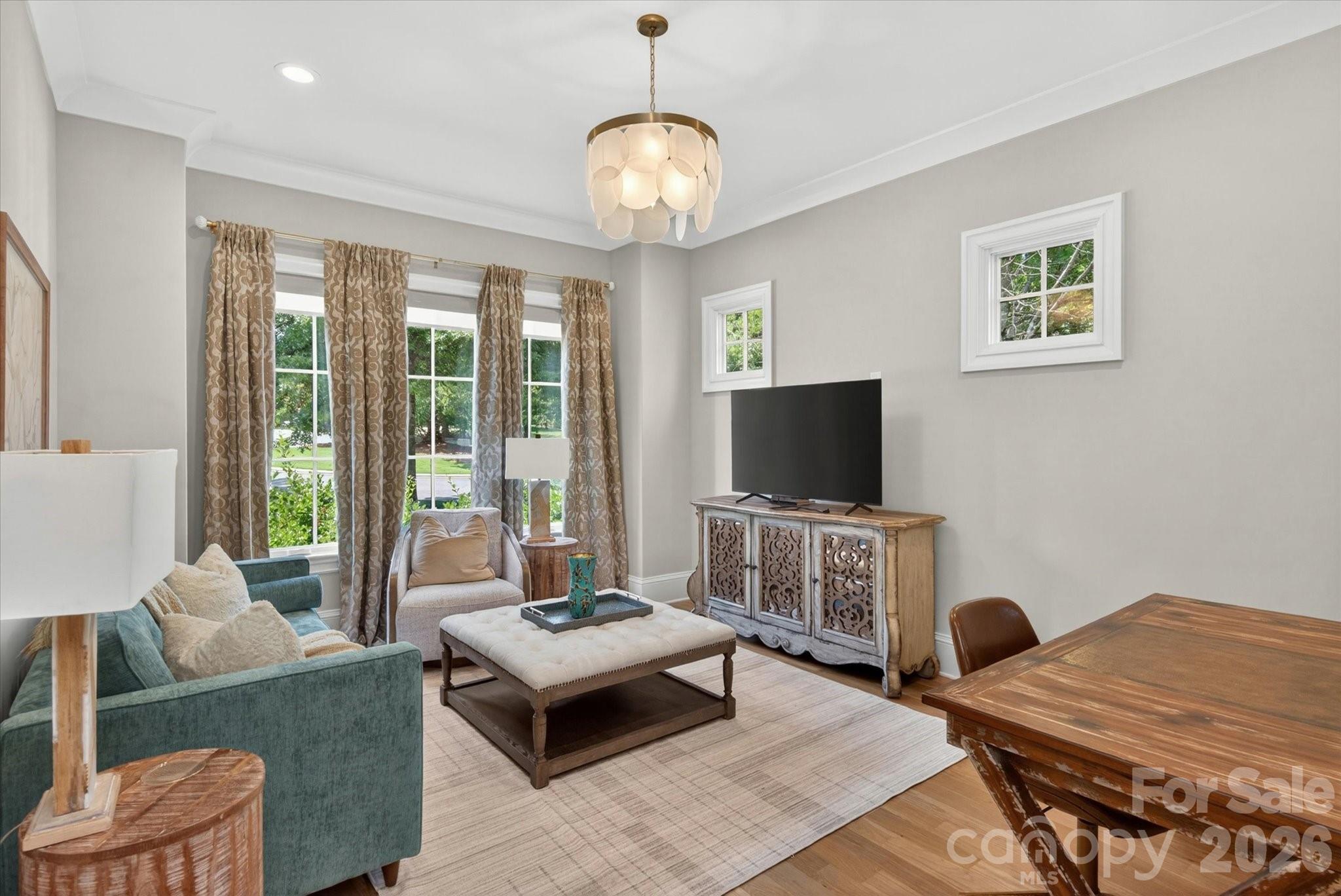 301 Skyecroft Way