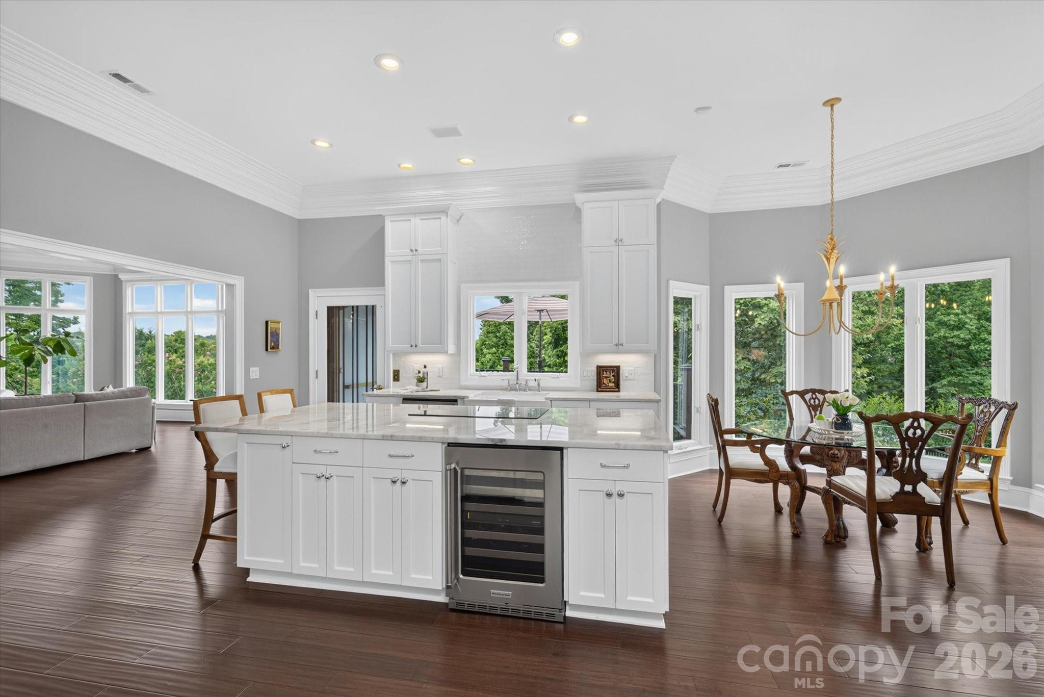 6812 Linkside Court
