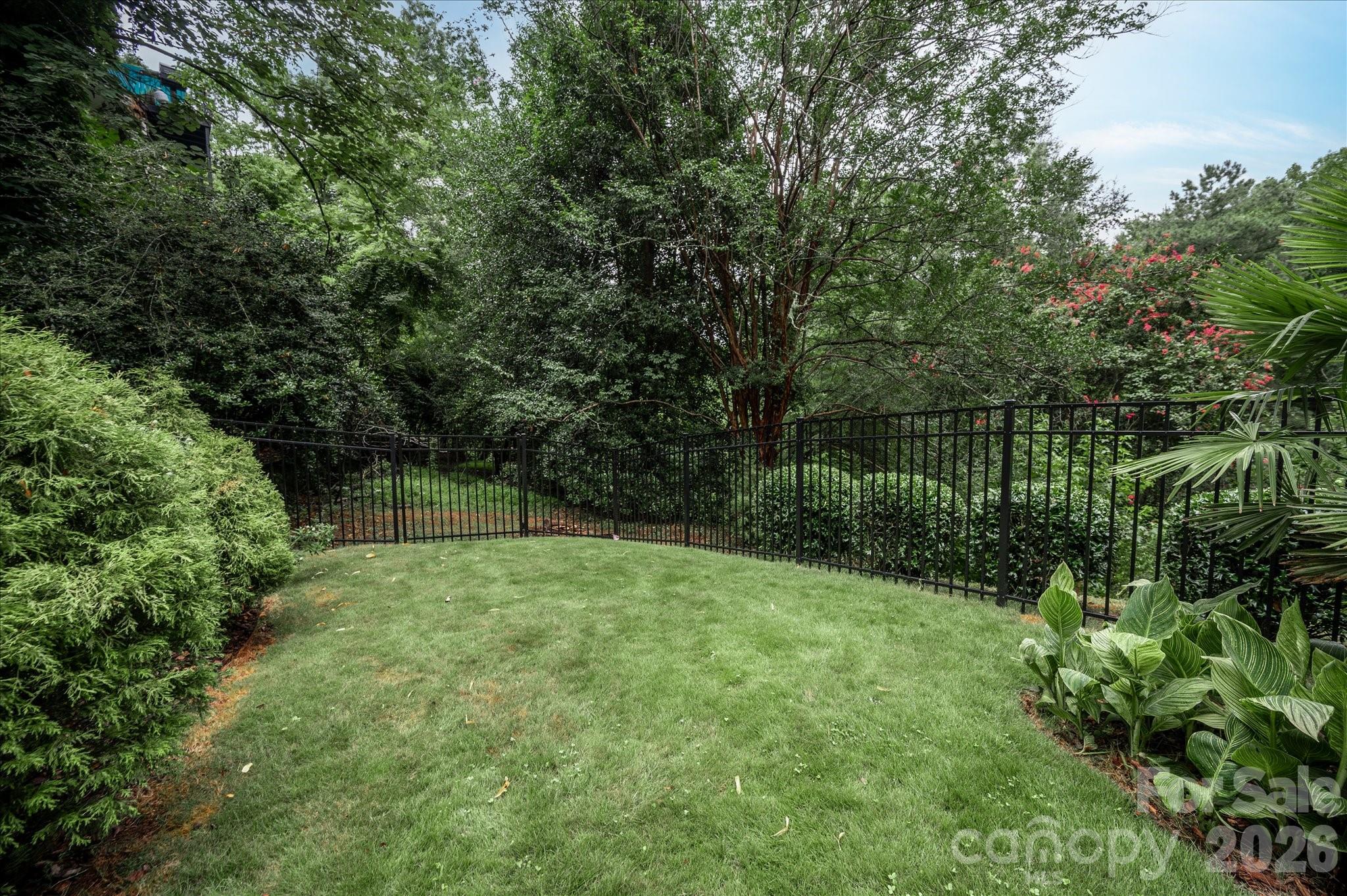 6812 Linkside Court