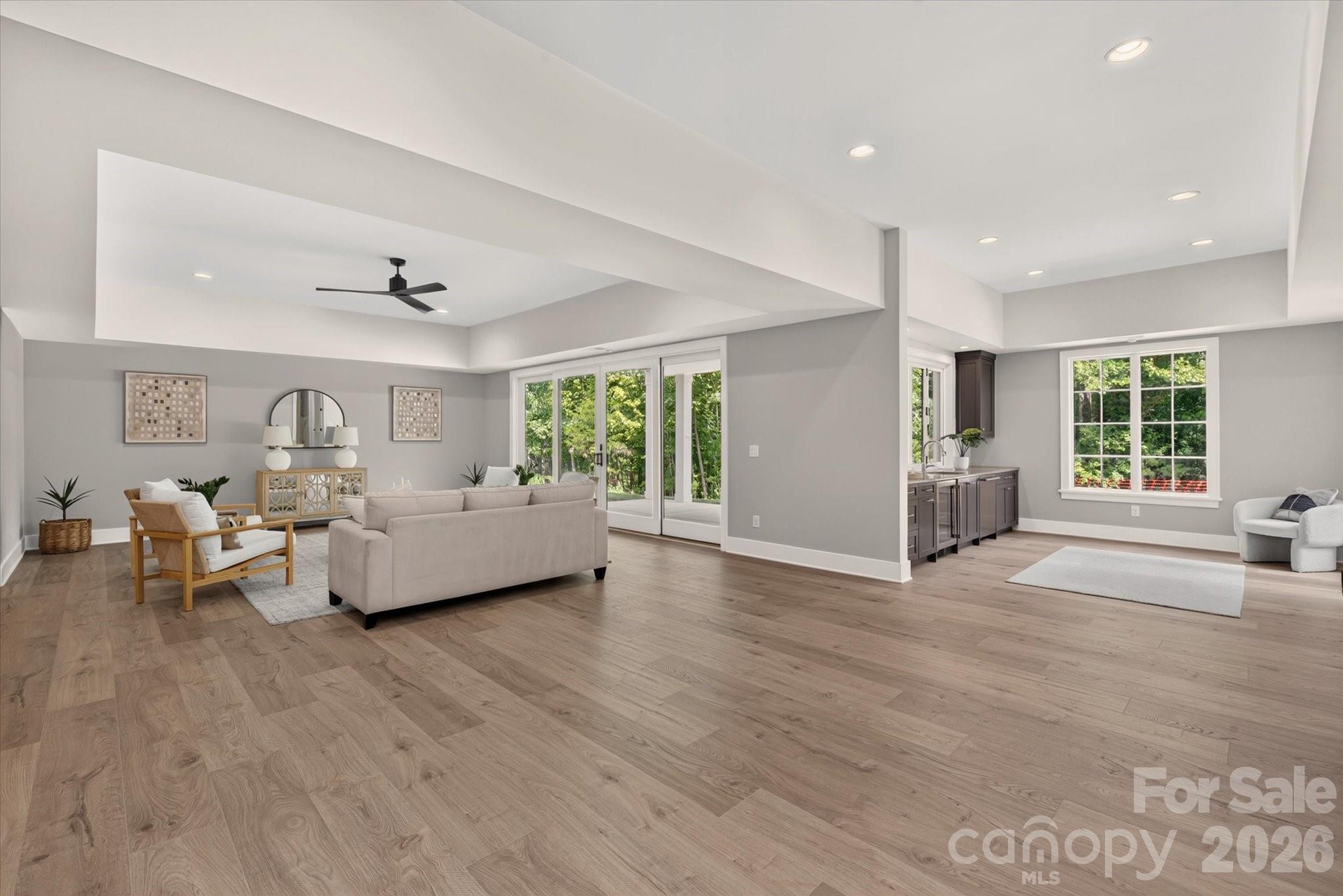 213 Crest Court