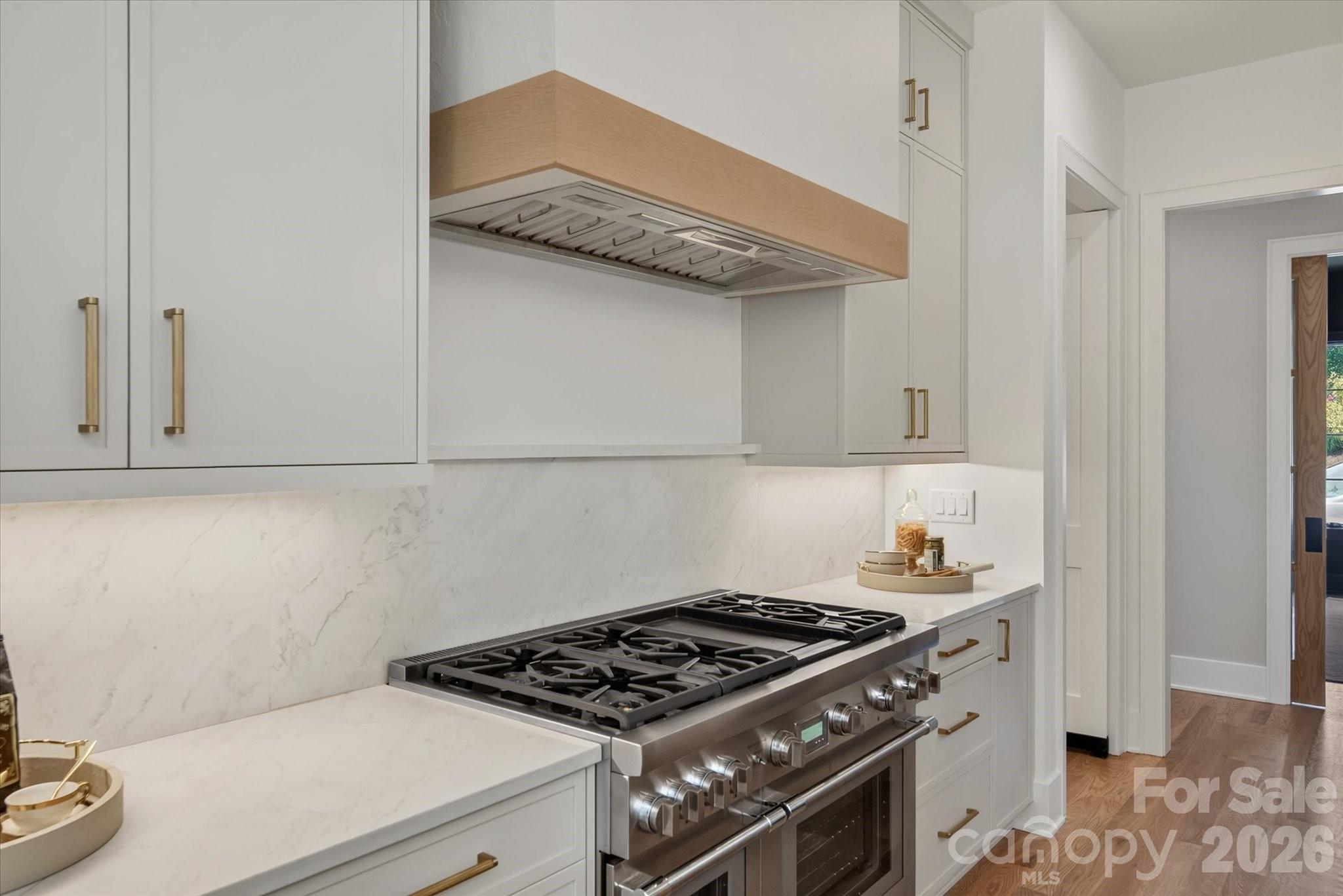 213 Crest Court