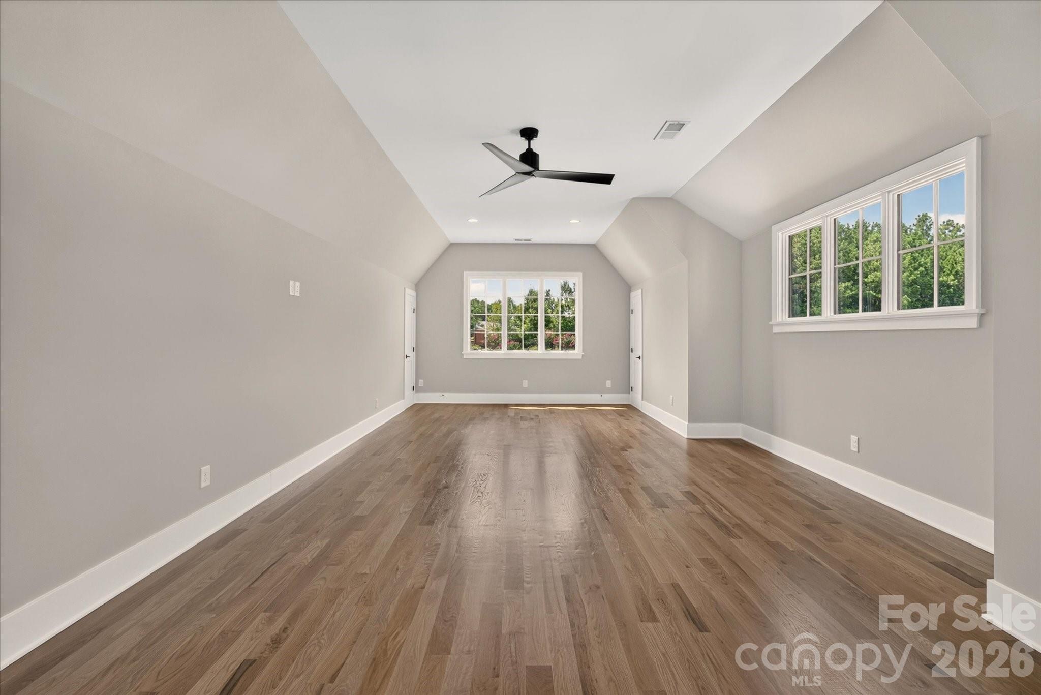 213 Crest Court