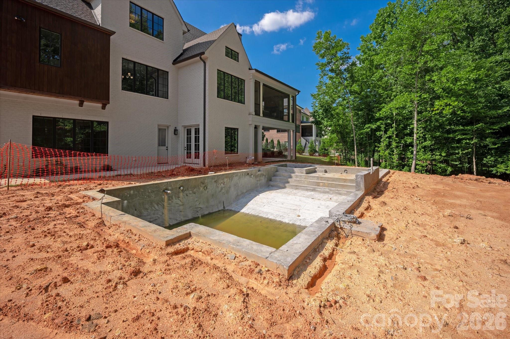 213 Crest Court