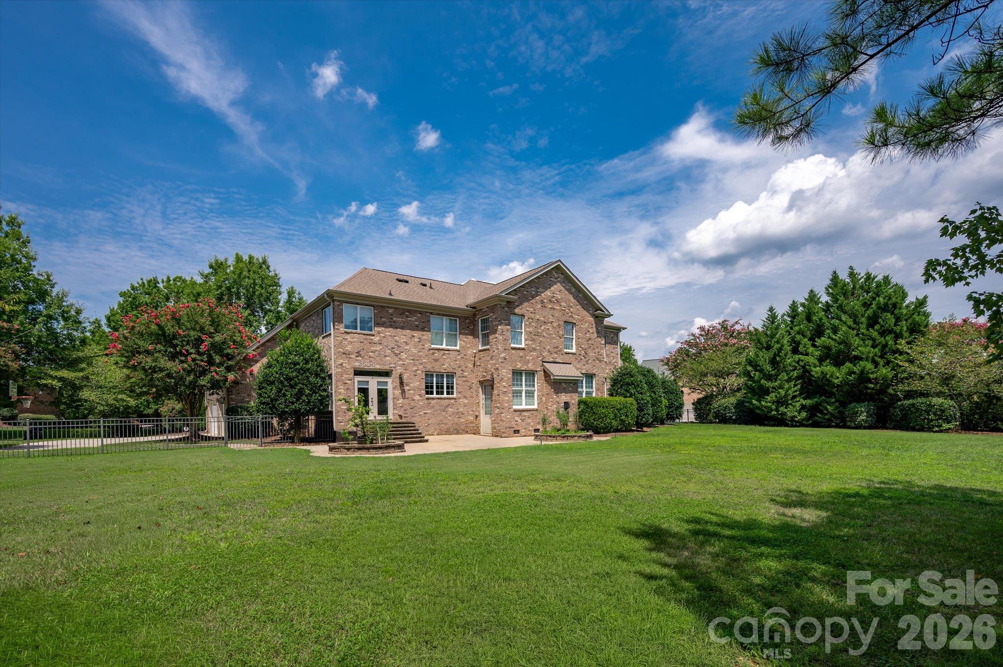 113 Orchard Hill Court