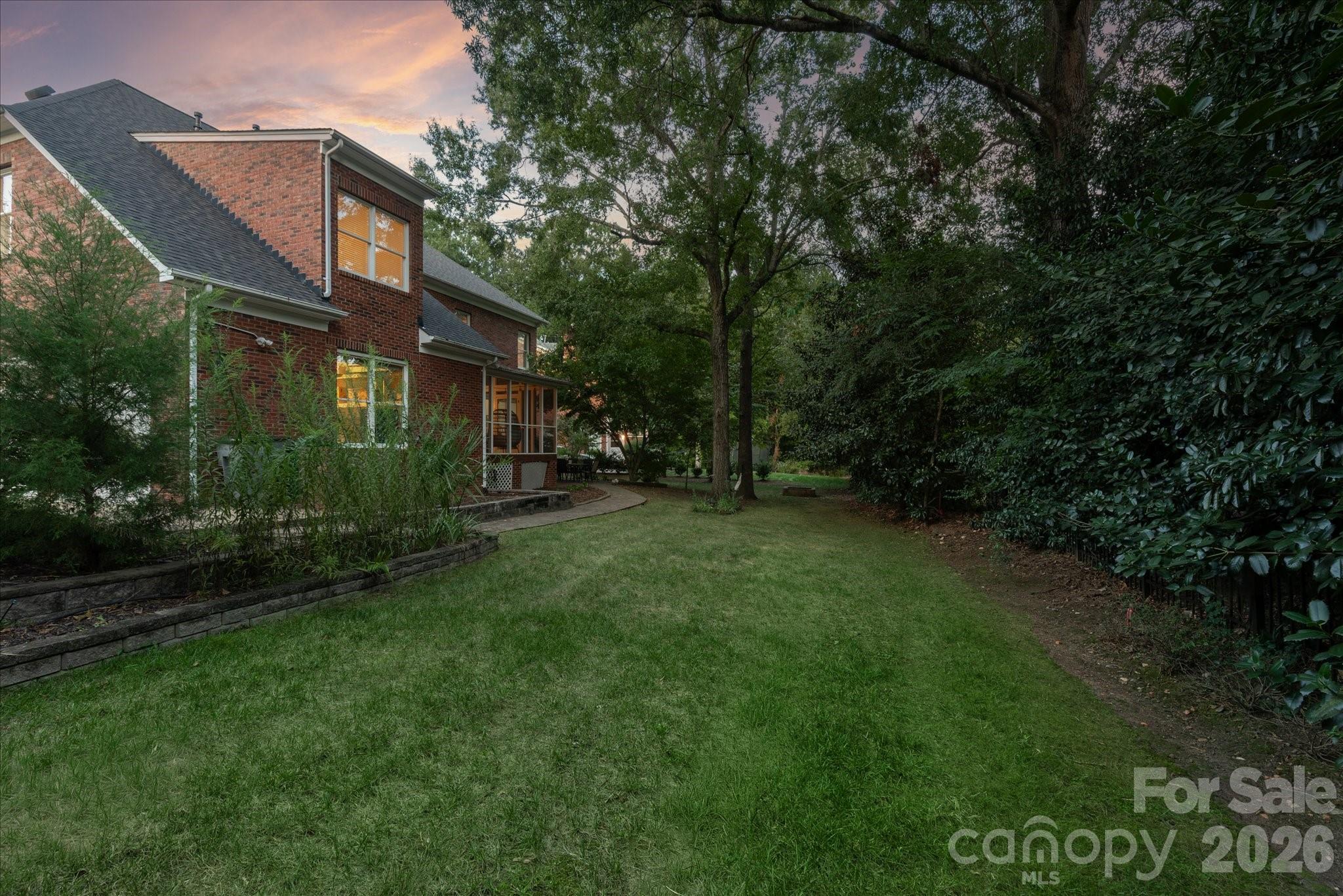 6605 Saunton Court