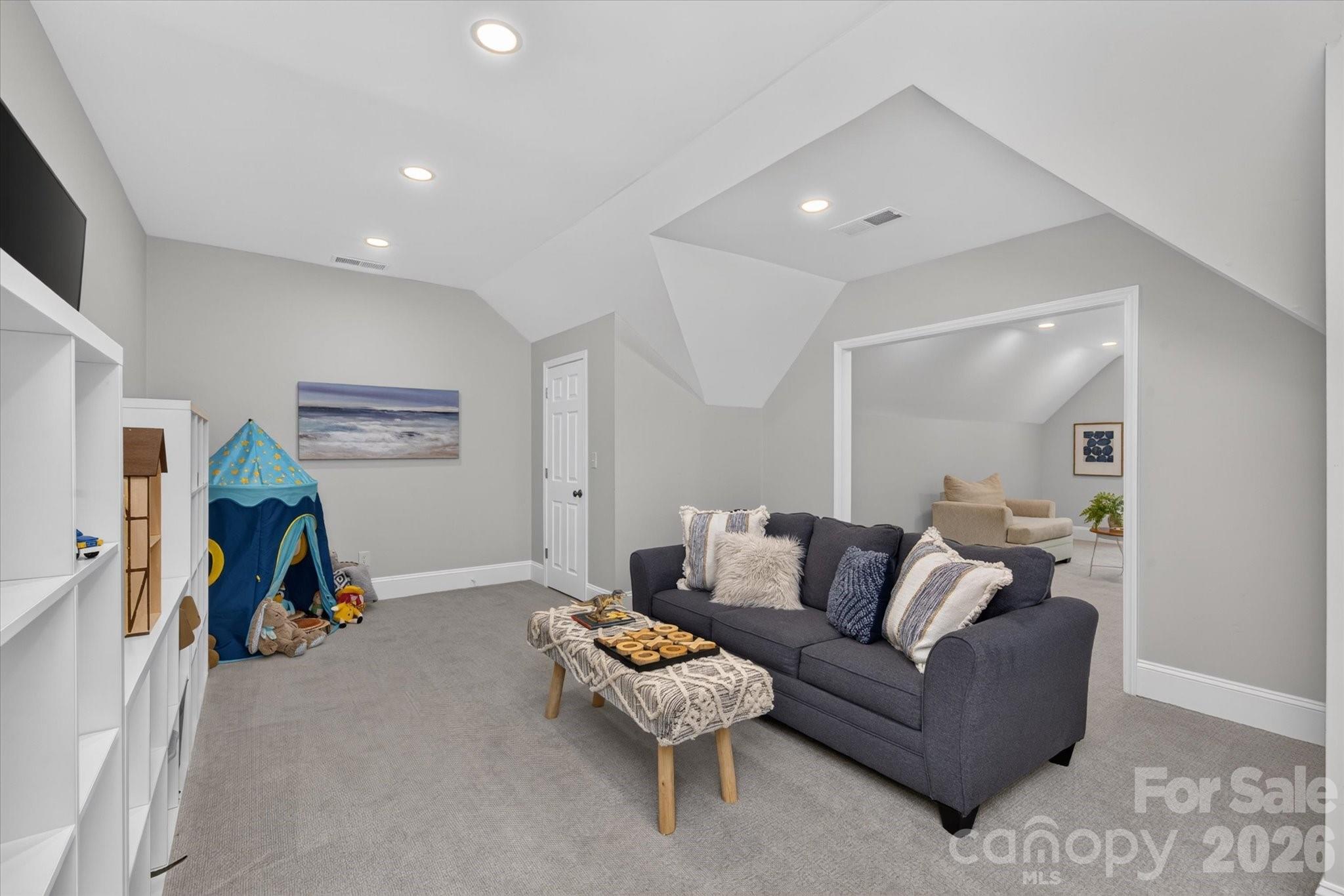 611 Pacer Lane