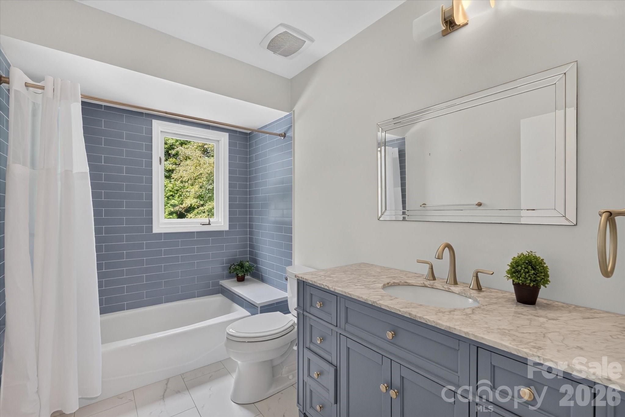4418 Horseshoe Bend