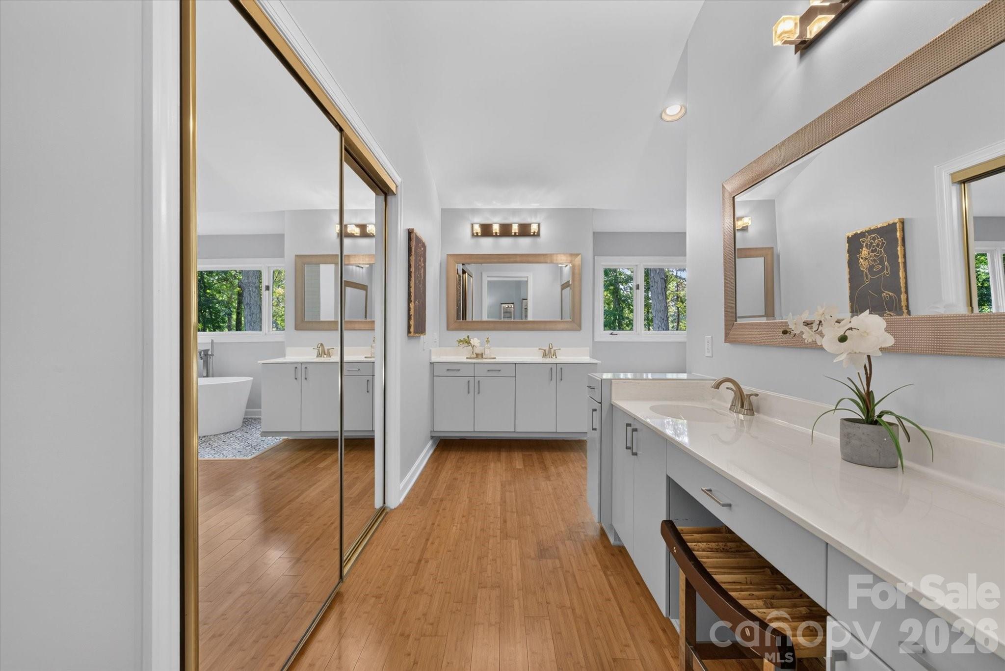 4418 Horseshoe Bend