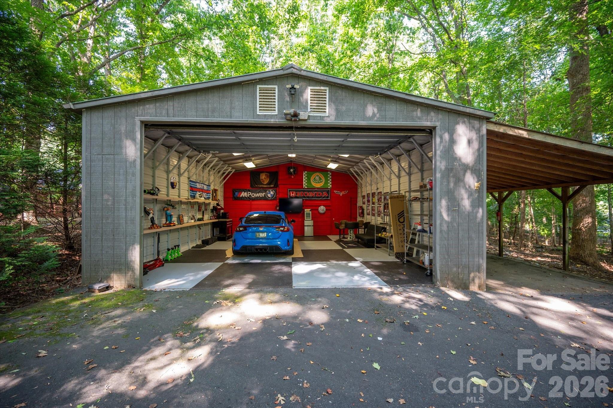 4418 Horseshoe Bend