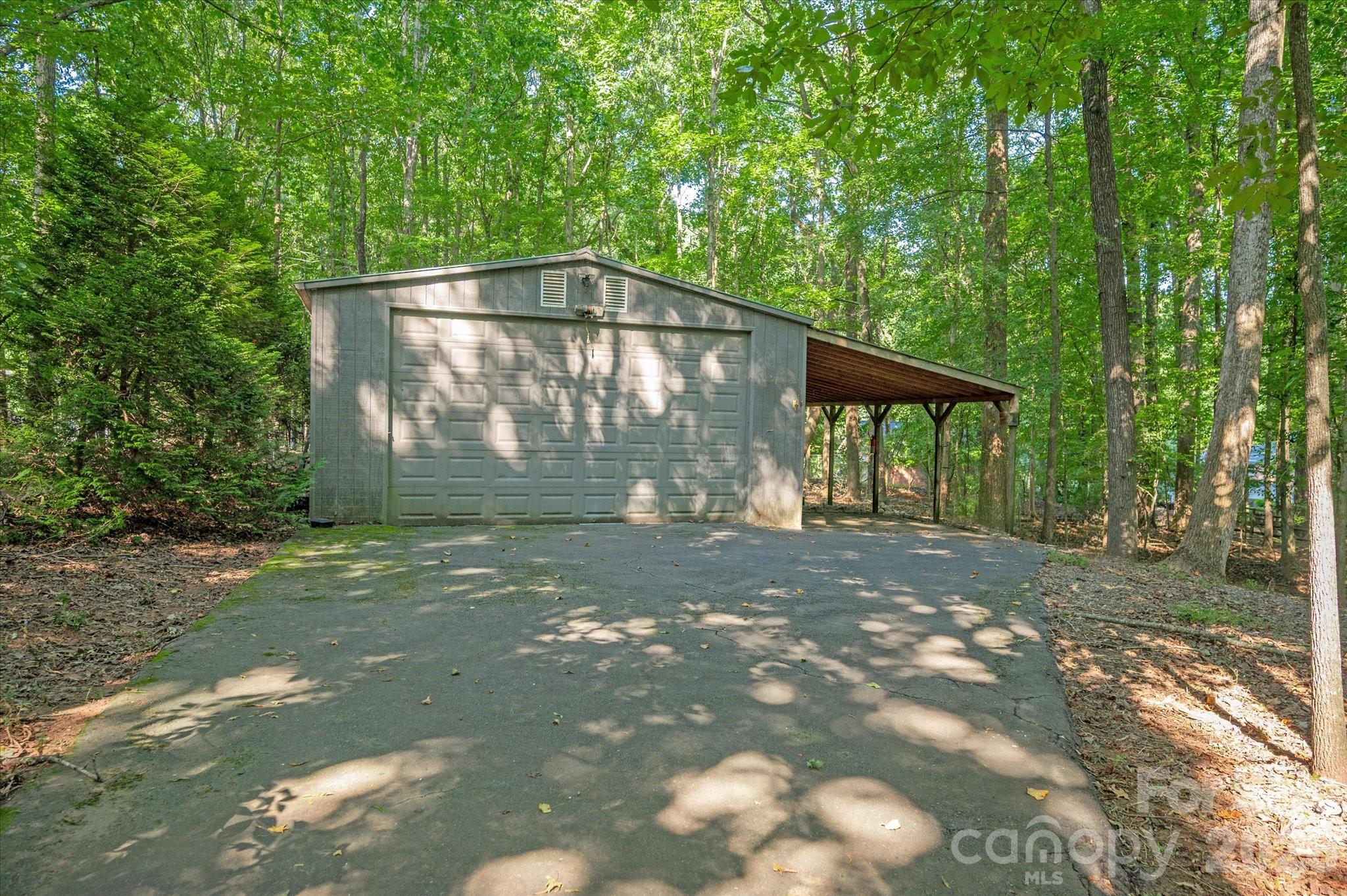 4418 Horseshoe Bend