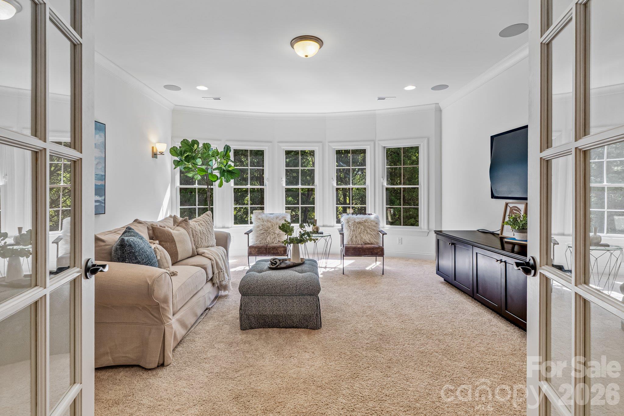 227 Glenmoor Drive