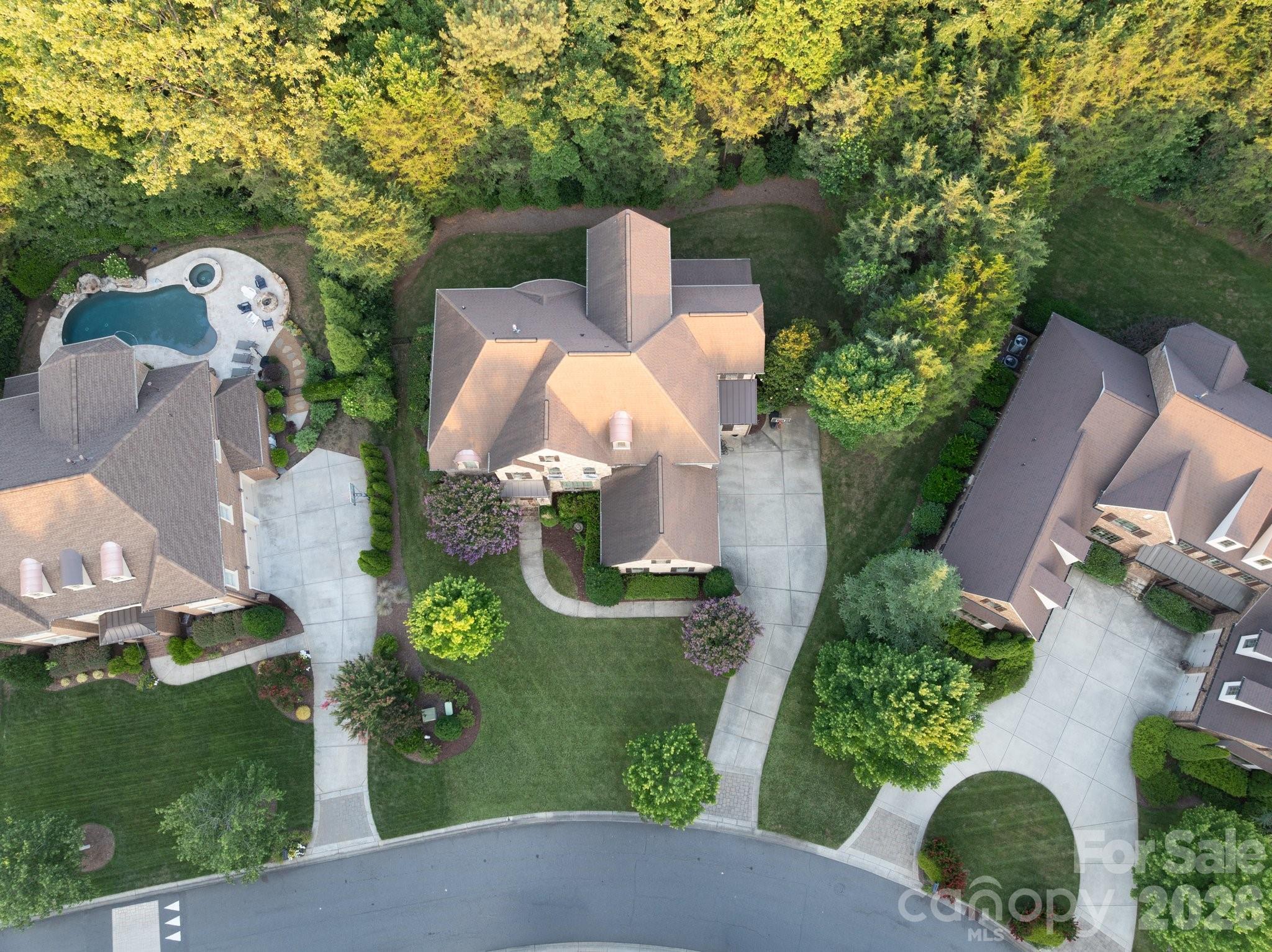 227 Glenmoor Drive