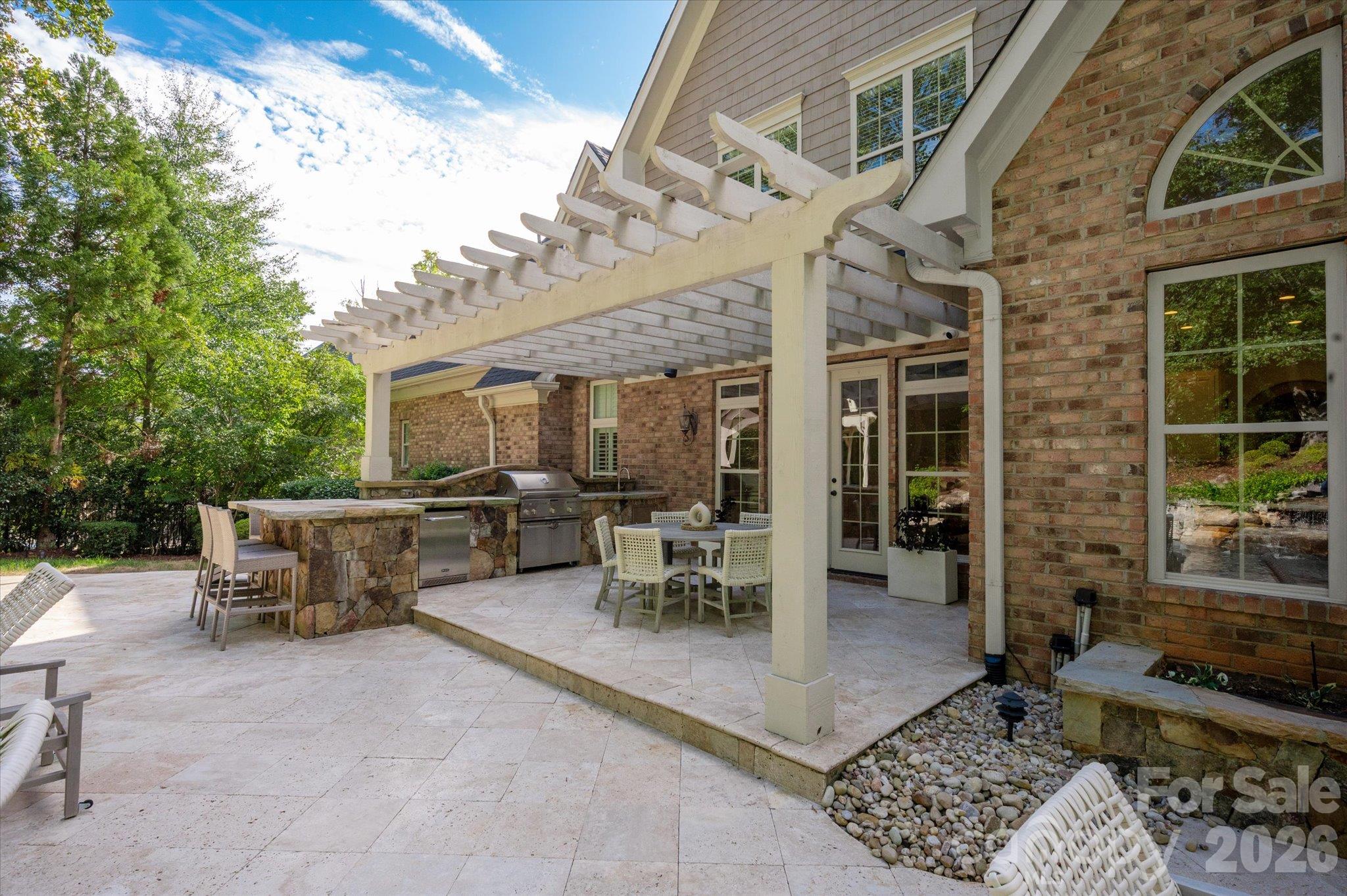 1617 Lookout Circle