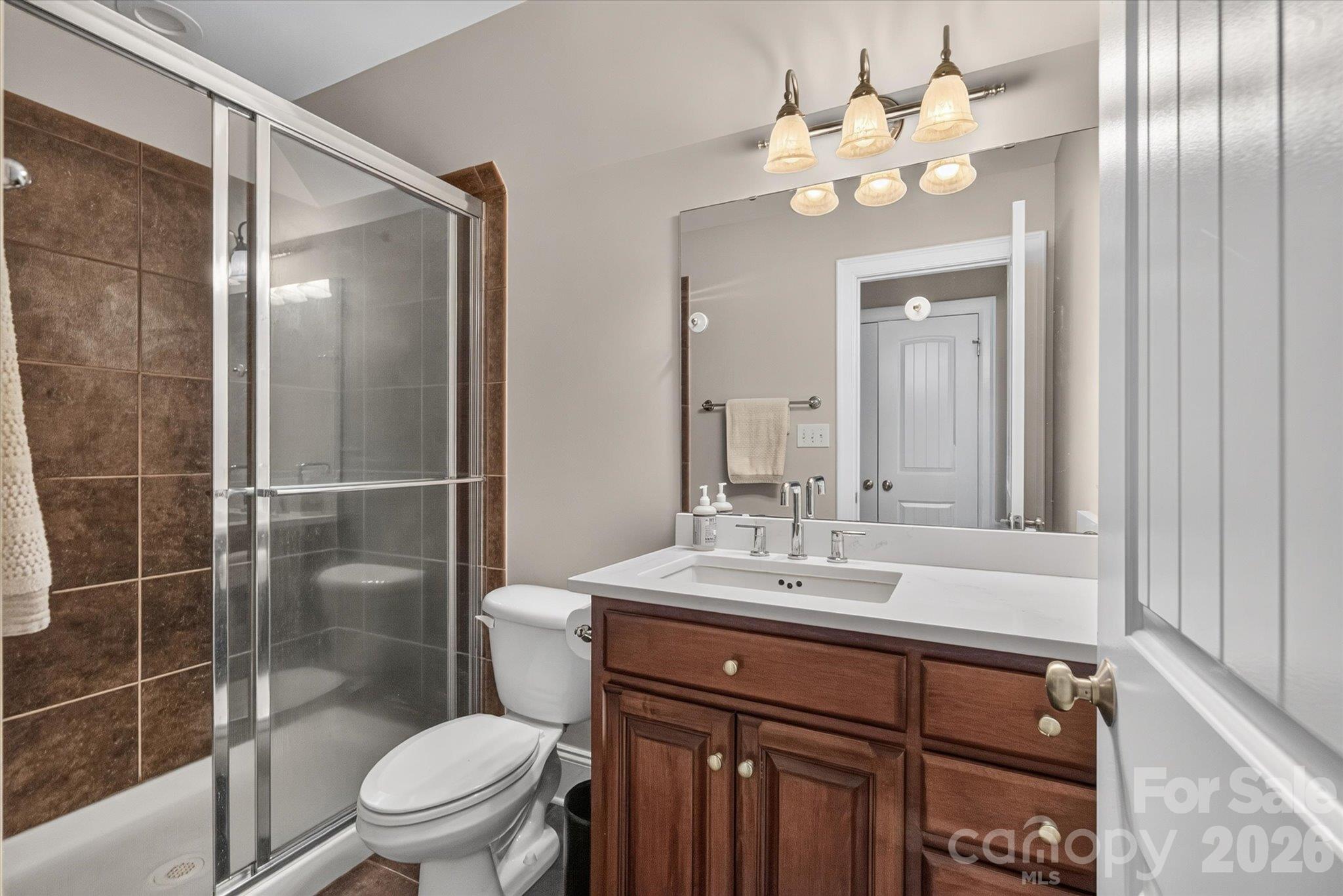 1617 Lookout Circle
