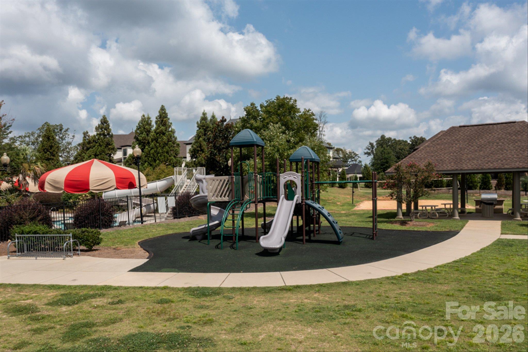1617 Lookout Circle