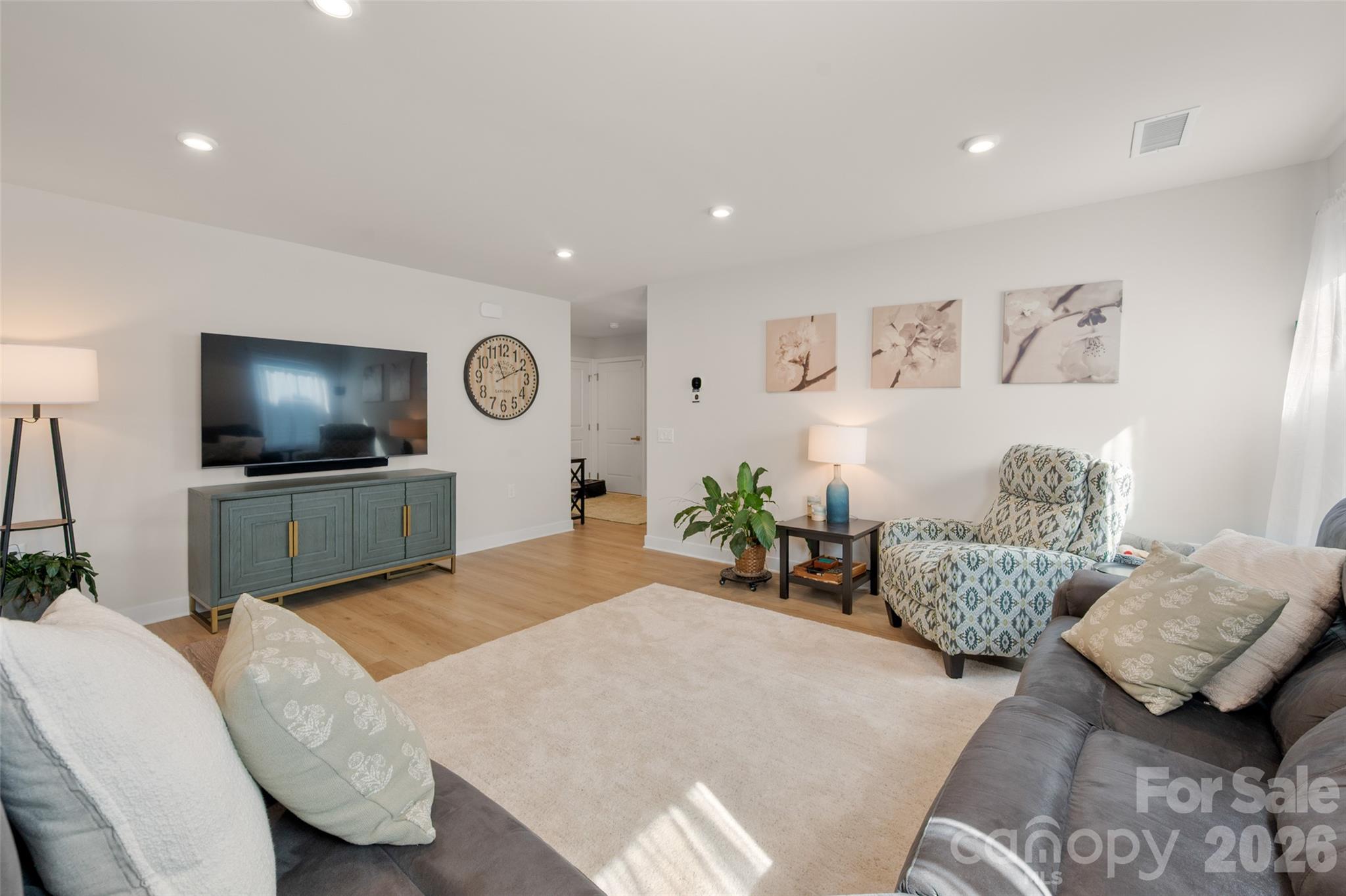 201 Lady Catherine Street Unit: 150