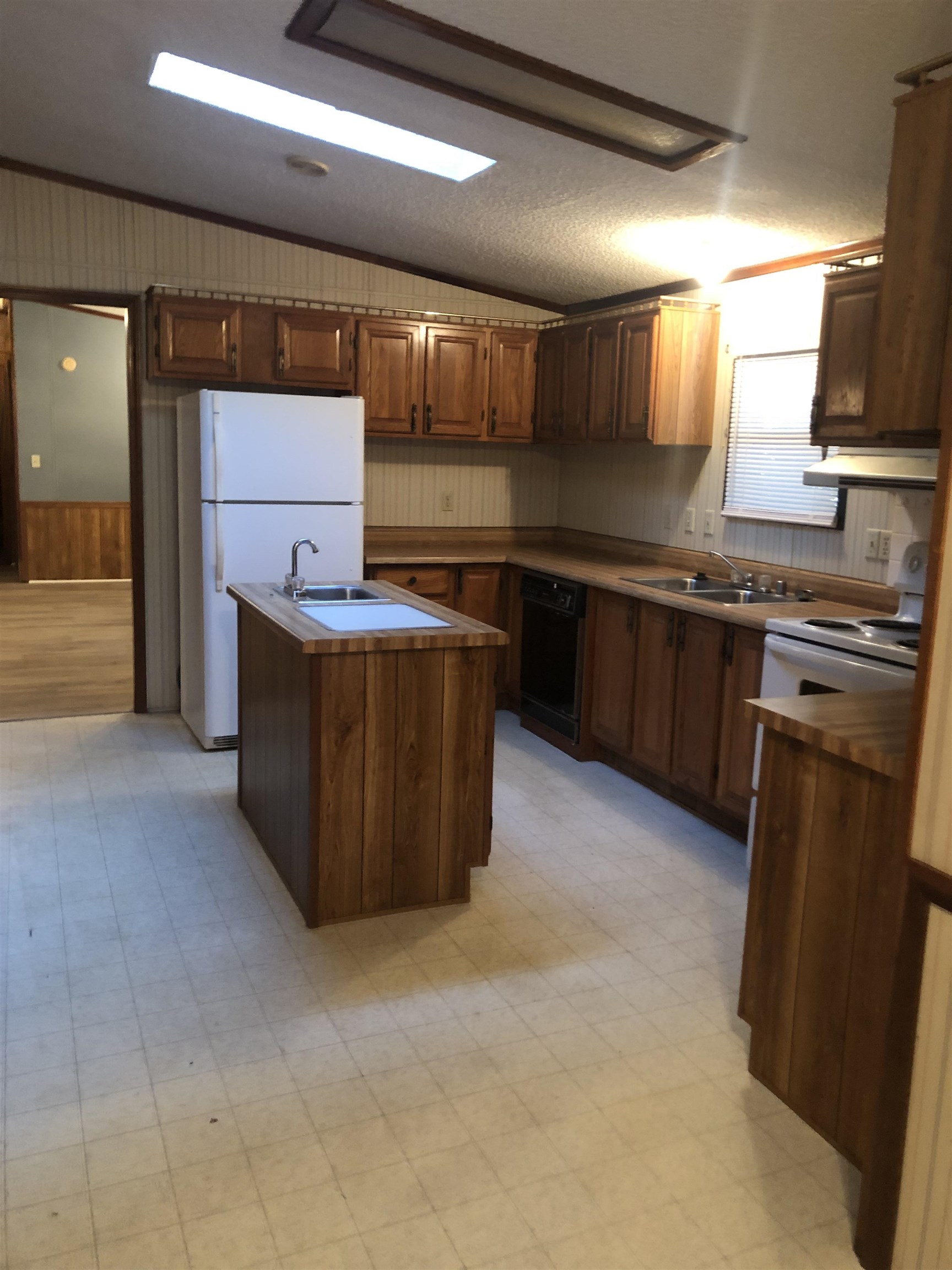 258 WHIPPOORWILL CIR