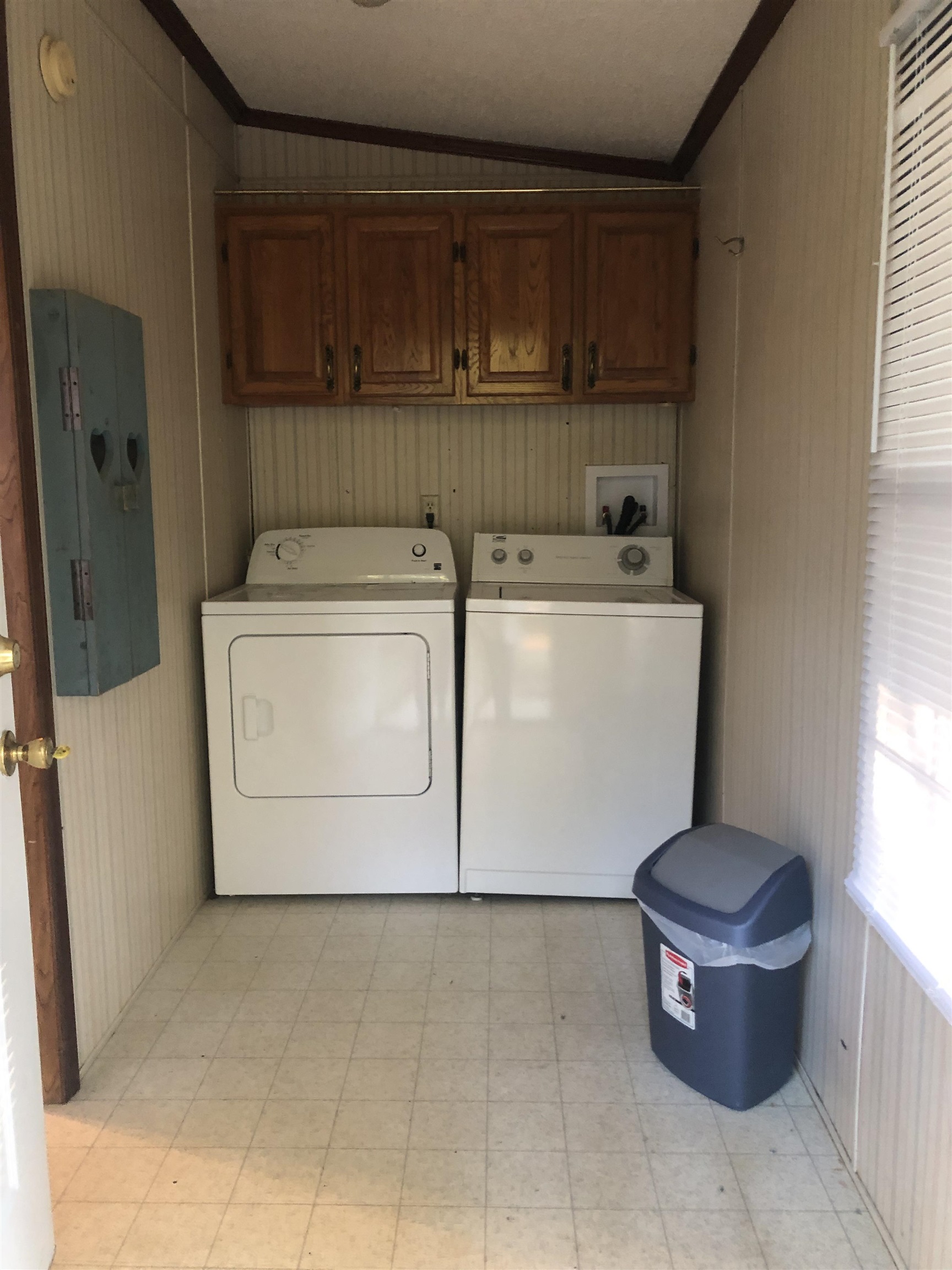 258 WHIPPOORWILL CIR