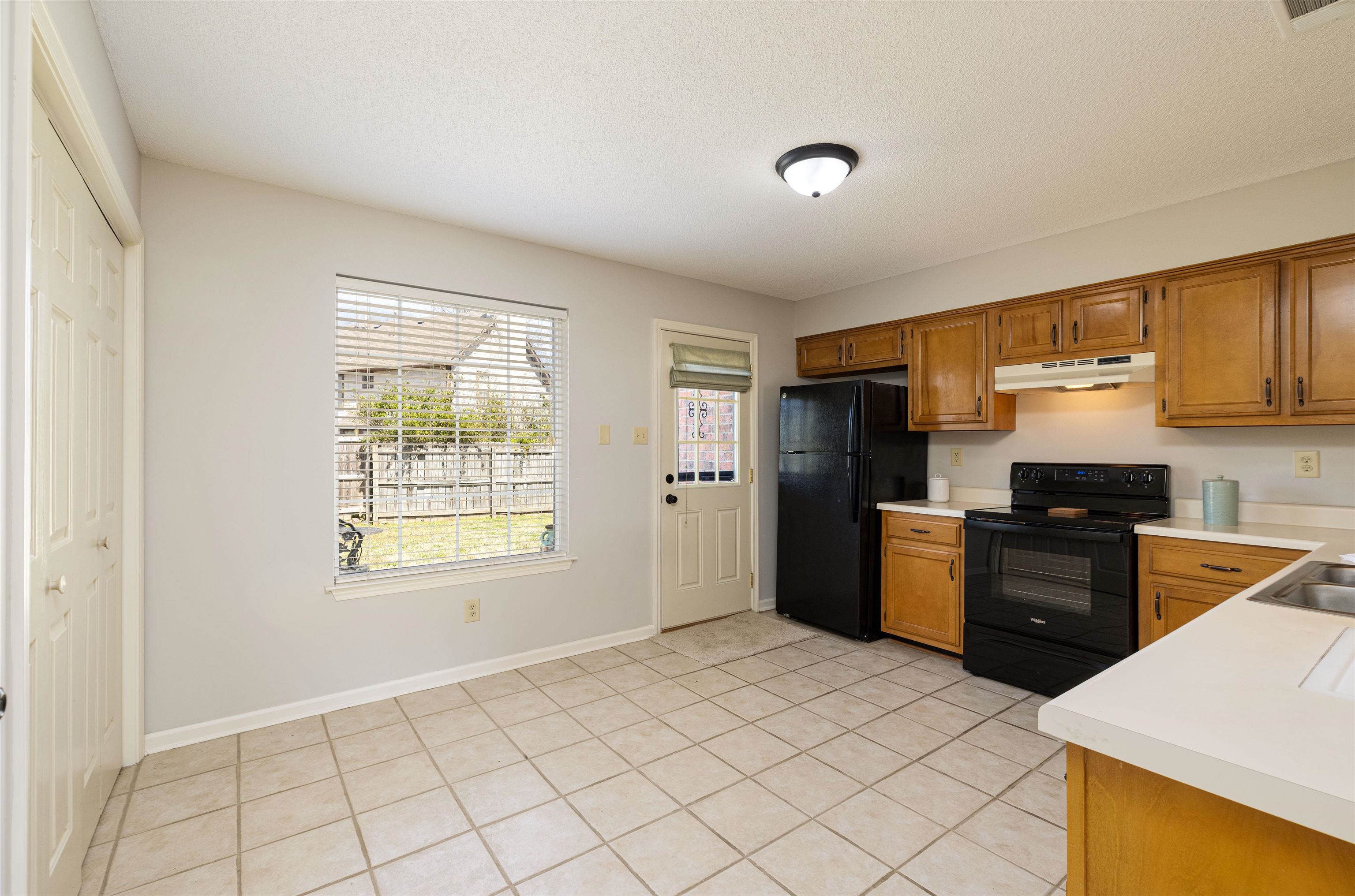 7502 BURNSTOWN CV