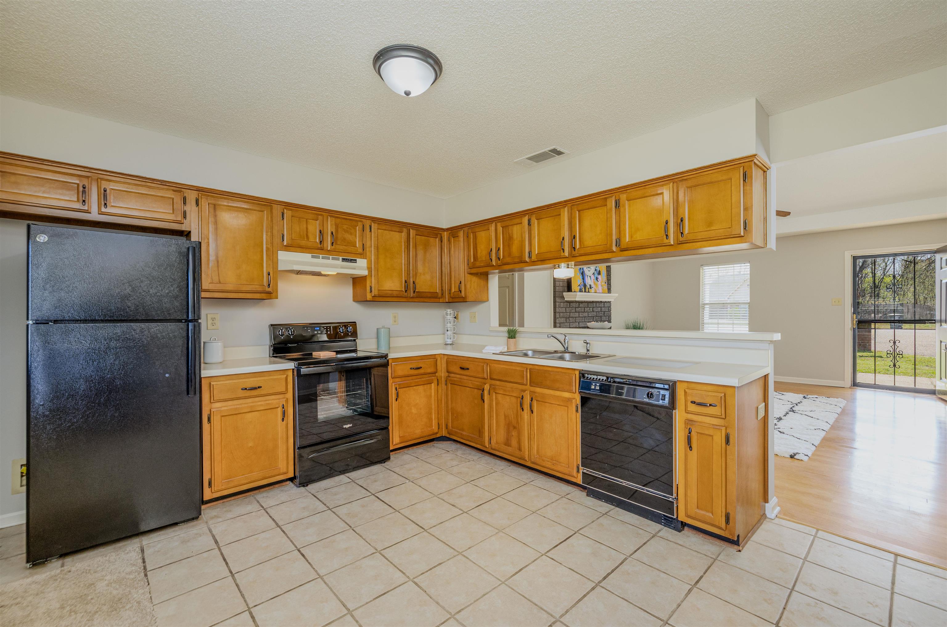 7502 BURNSTOWN CV