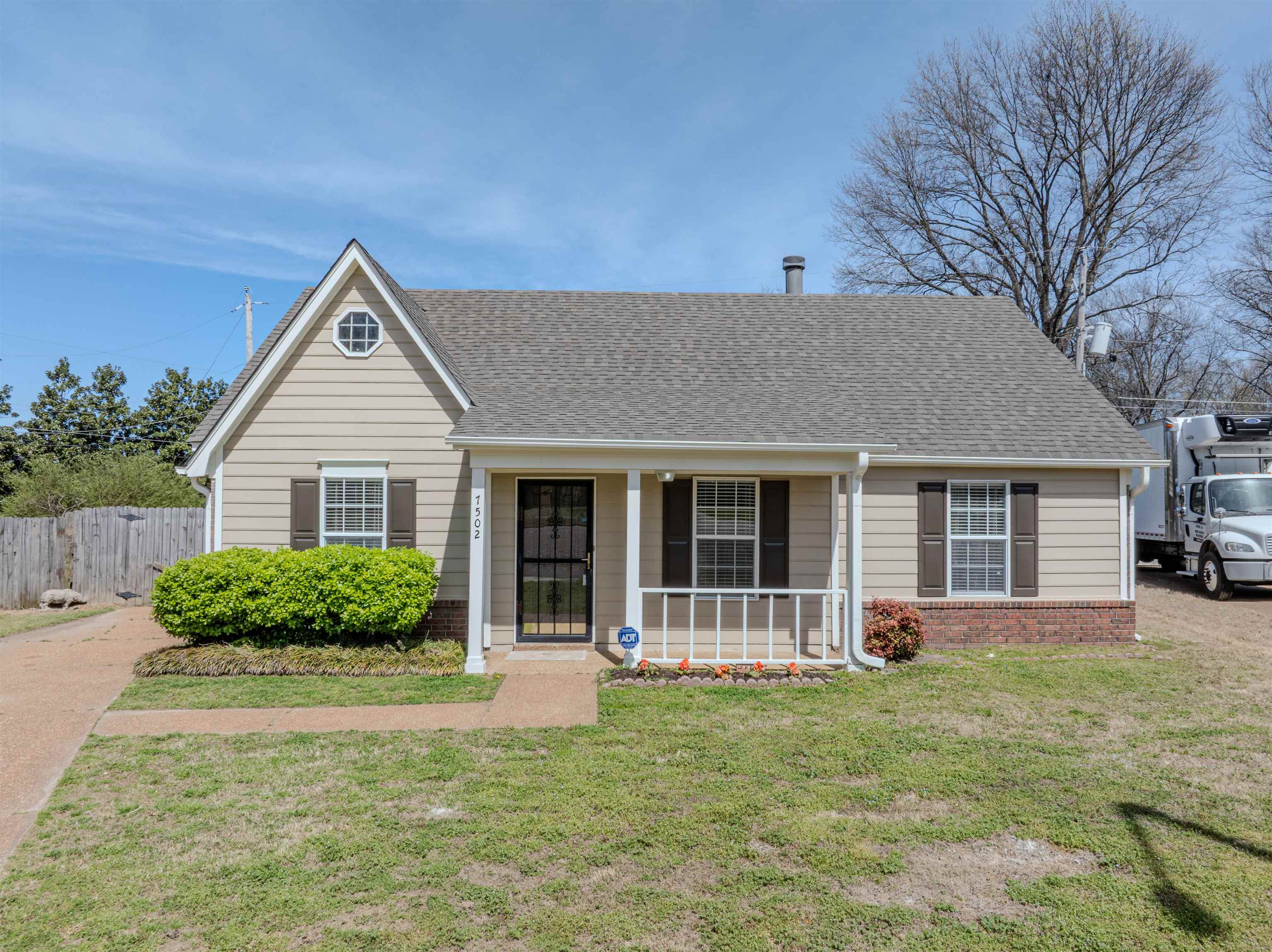 7502 BURNSTOWN CV