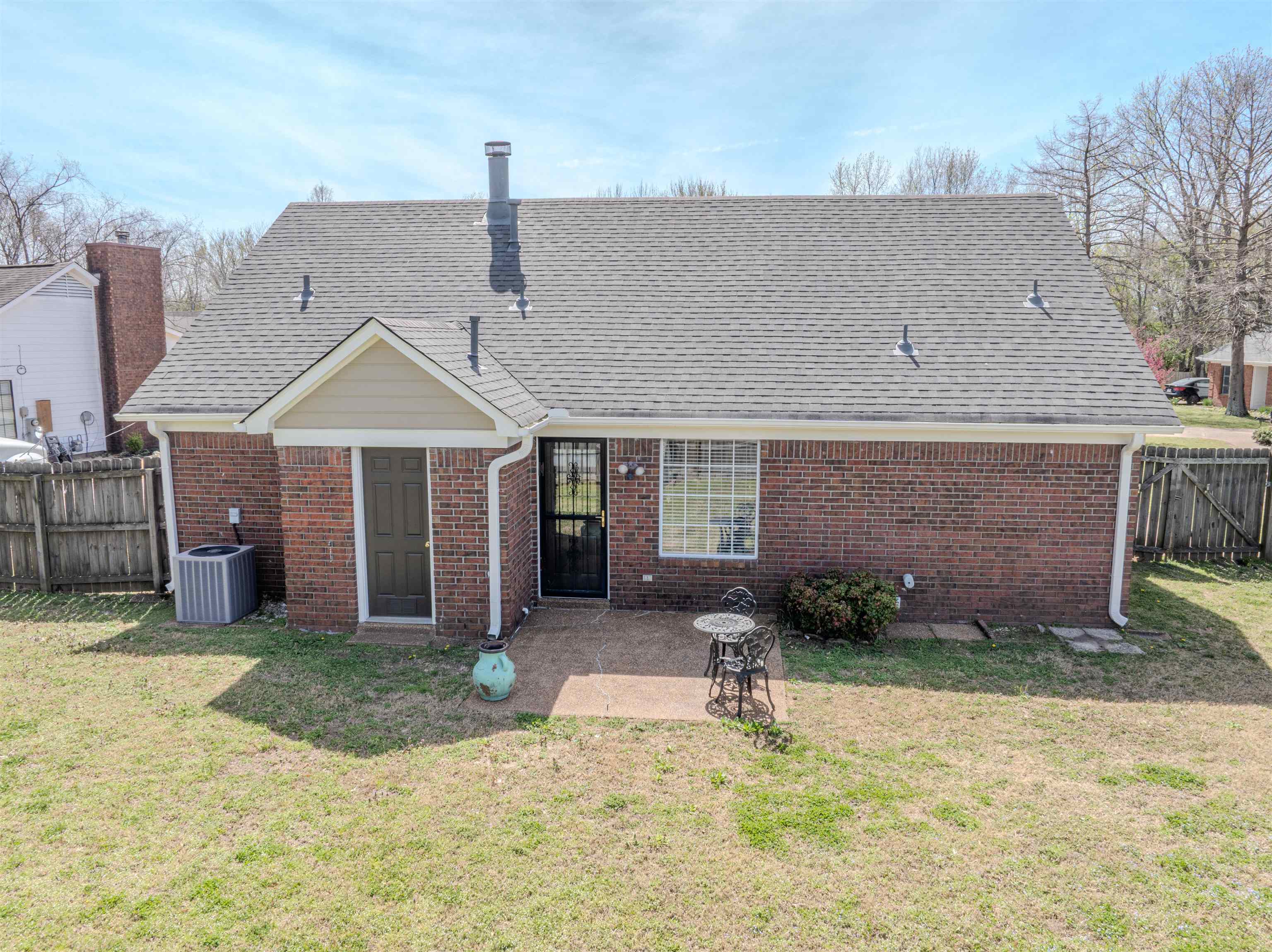 7502 BURNSTOWN CV