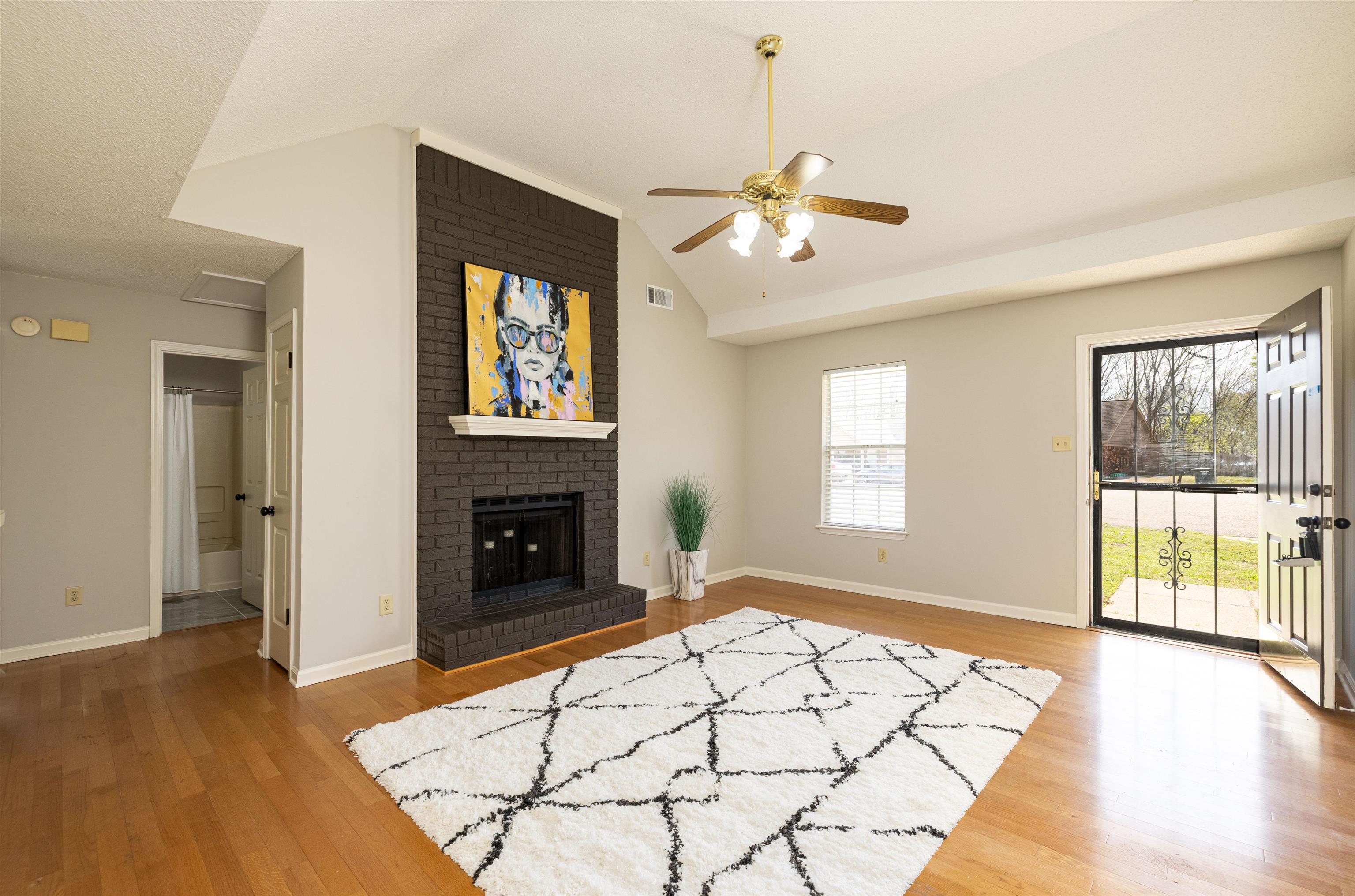 7502 BURNSTOWN CV
