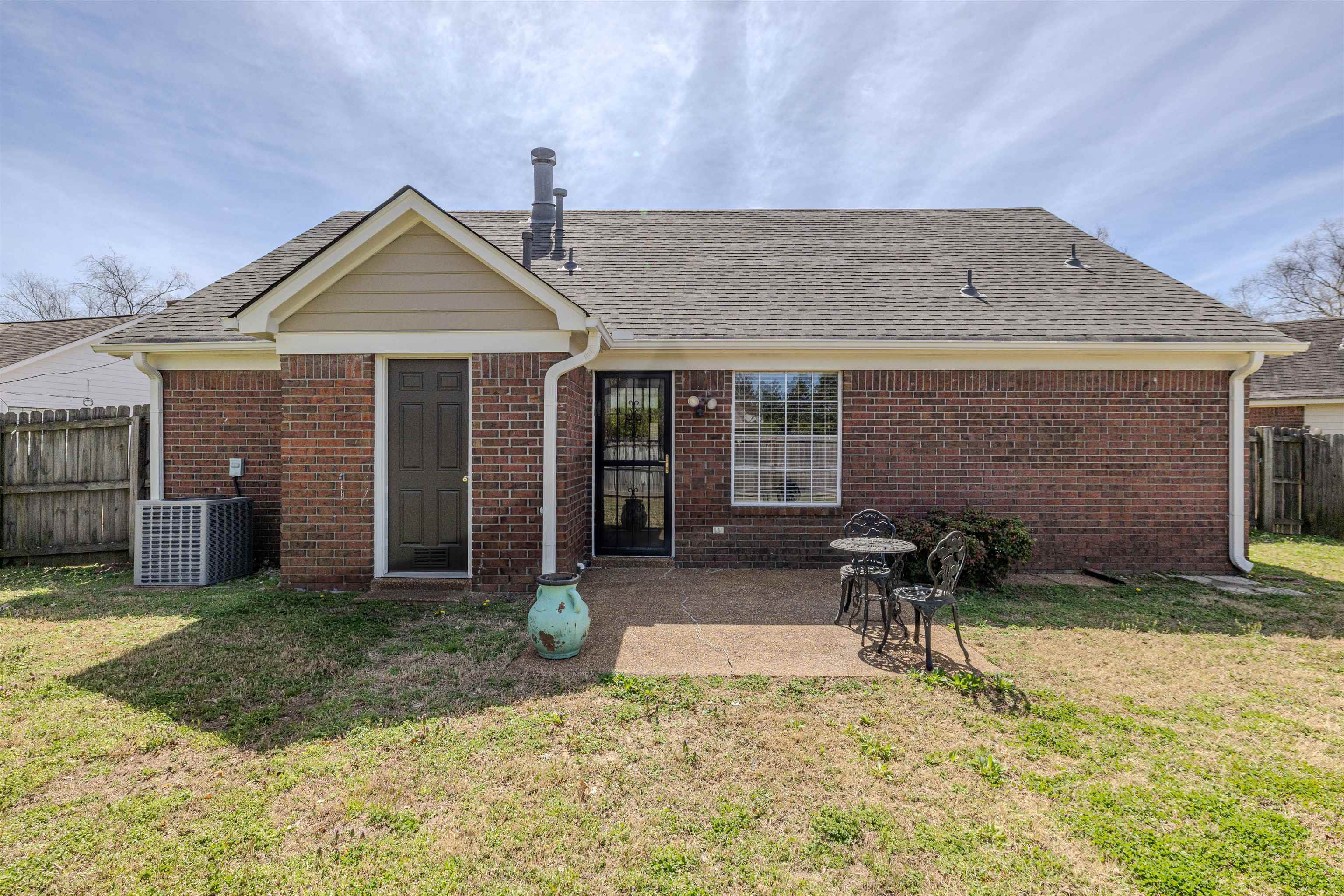 7502 BURNSTOWN CV