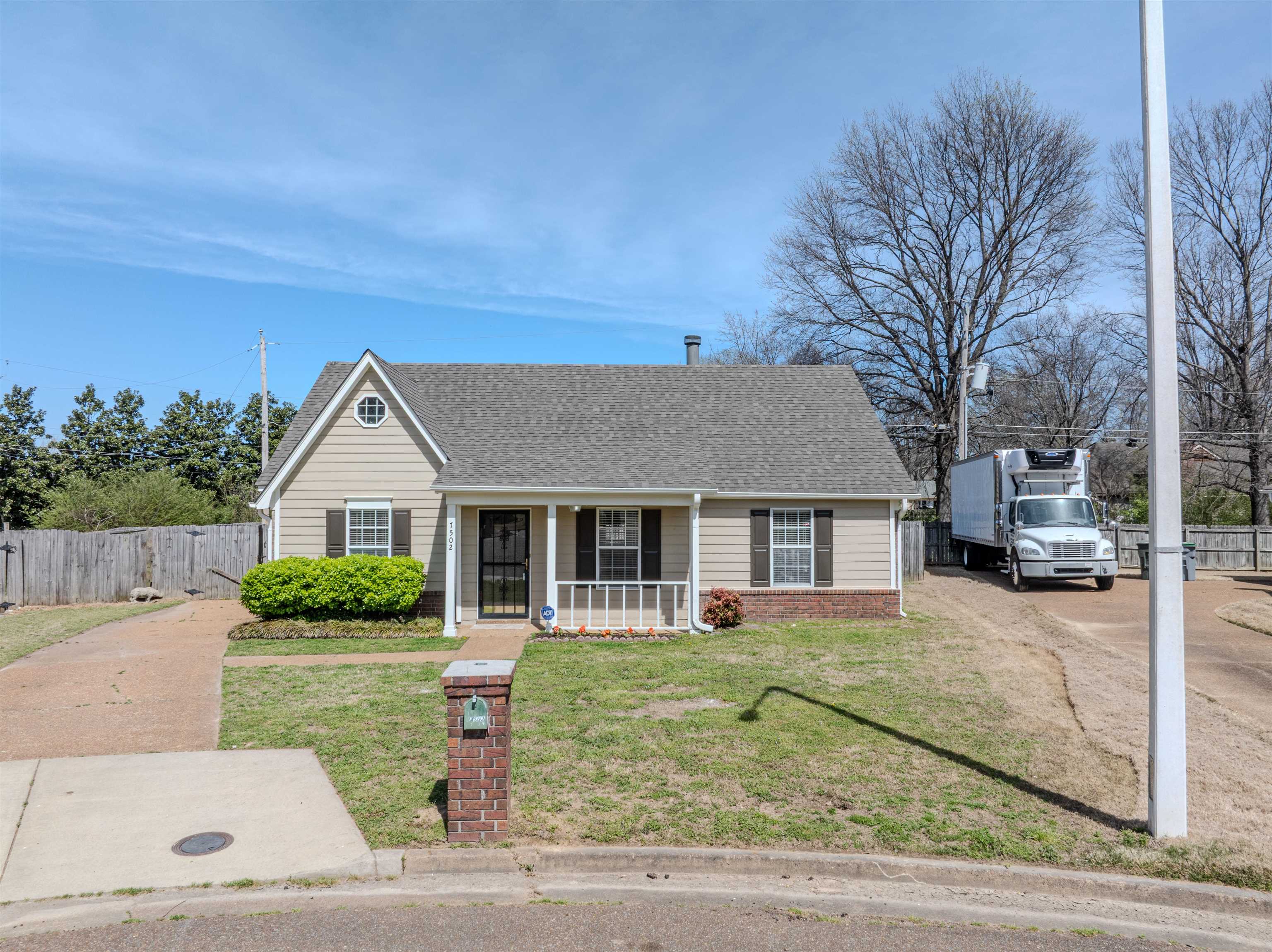 7502 BURNSTOWN CV