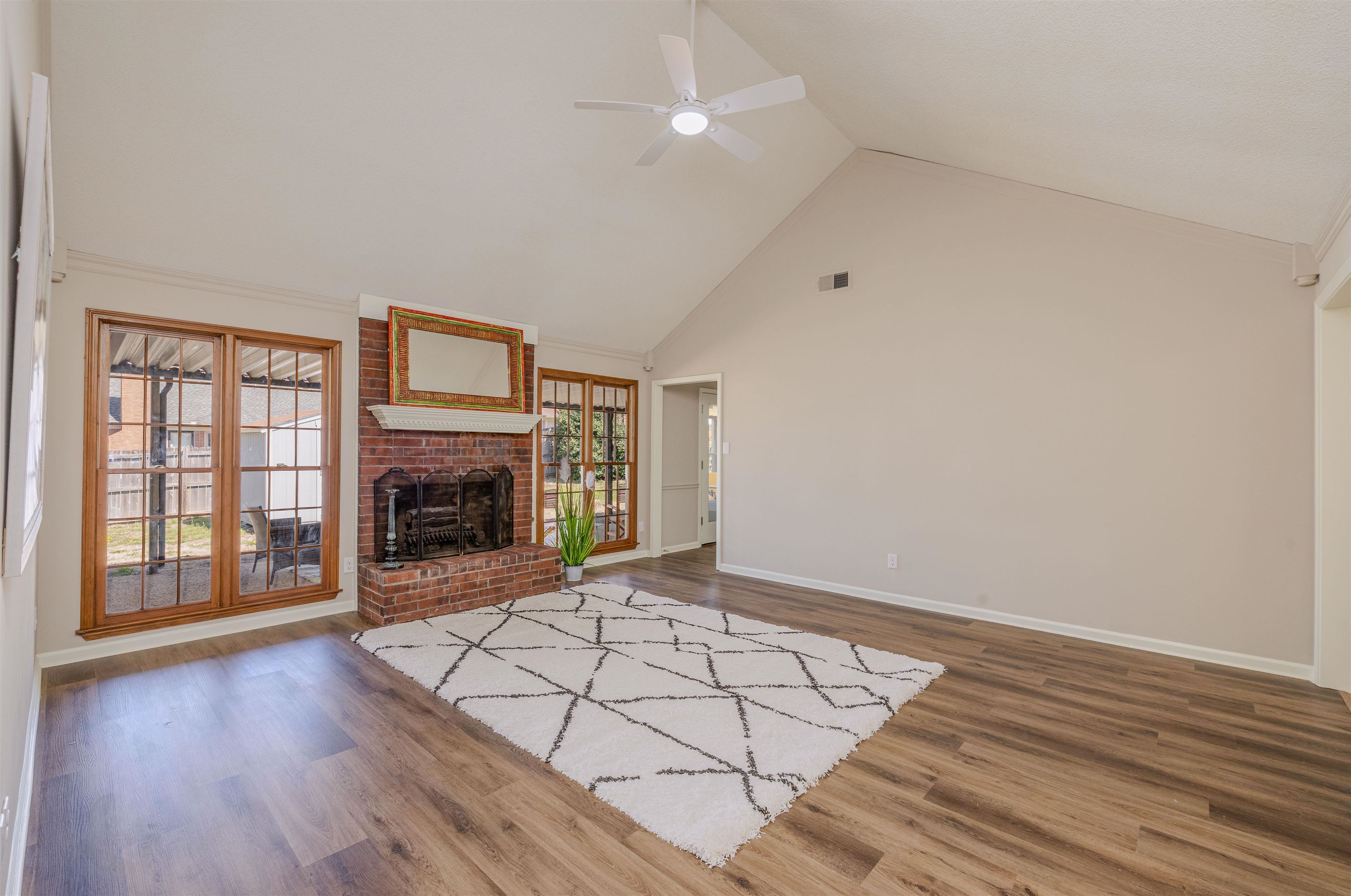7848 WENTWORTH DR