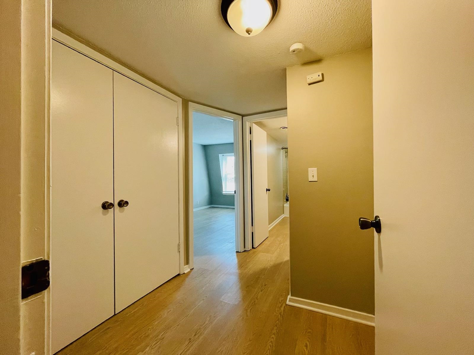 6605 POPLAR AVE Unit: 6605