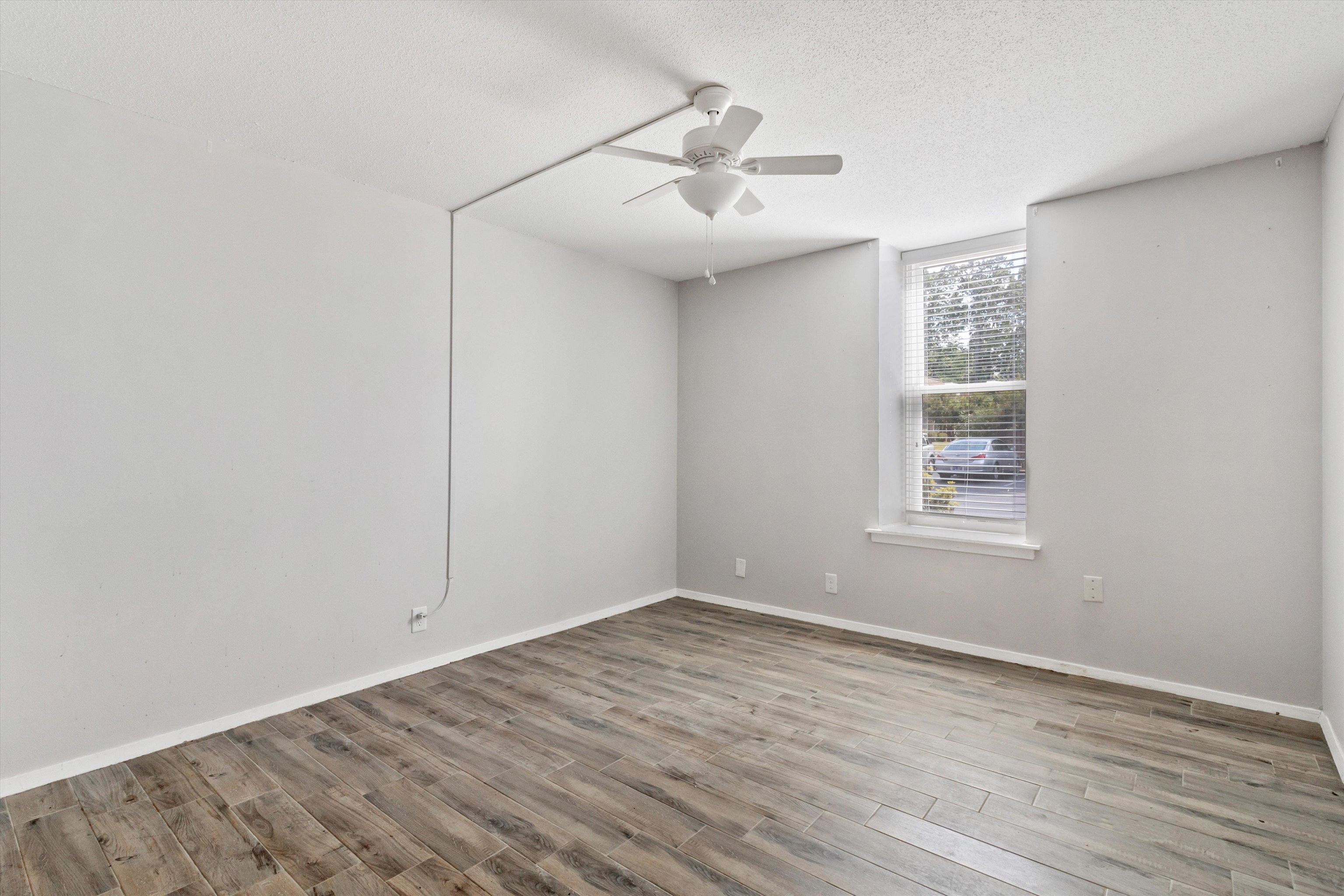 6578 S POPLAR WOODS CIR S Unit: 1