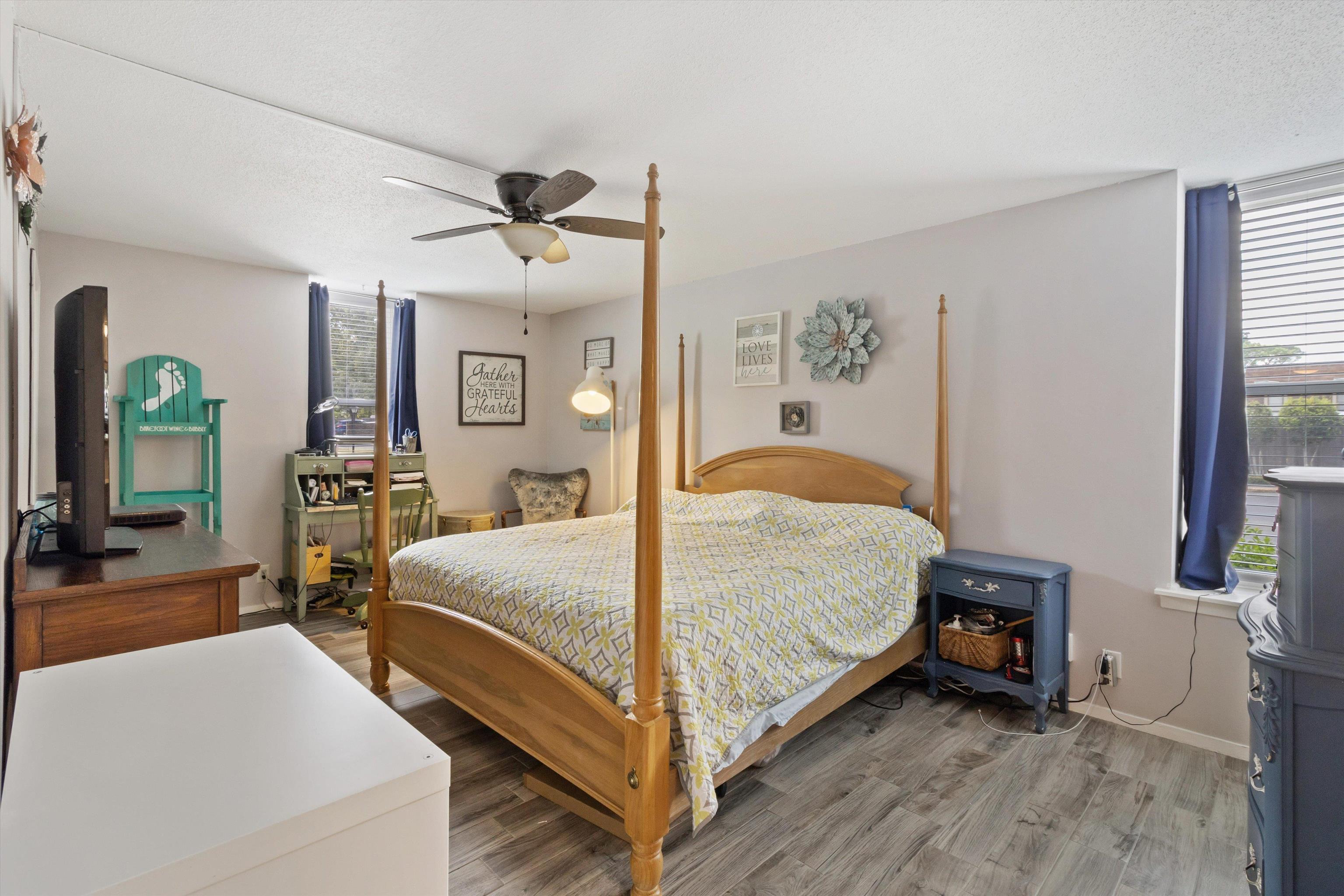 6578 S POPLAR WOODS CIR S Unit: 1