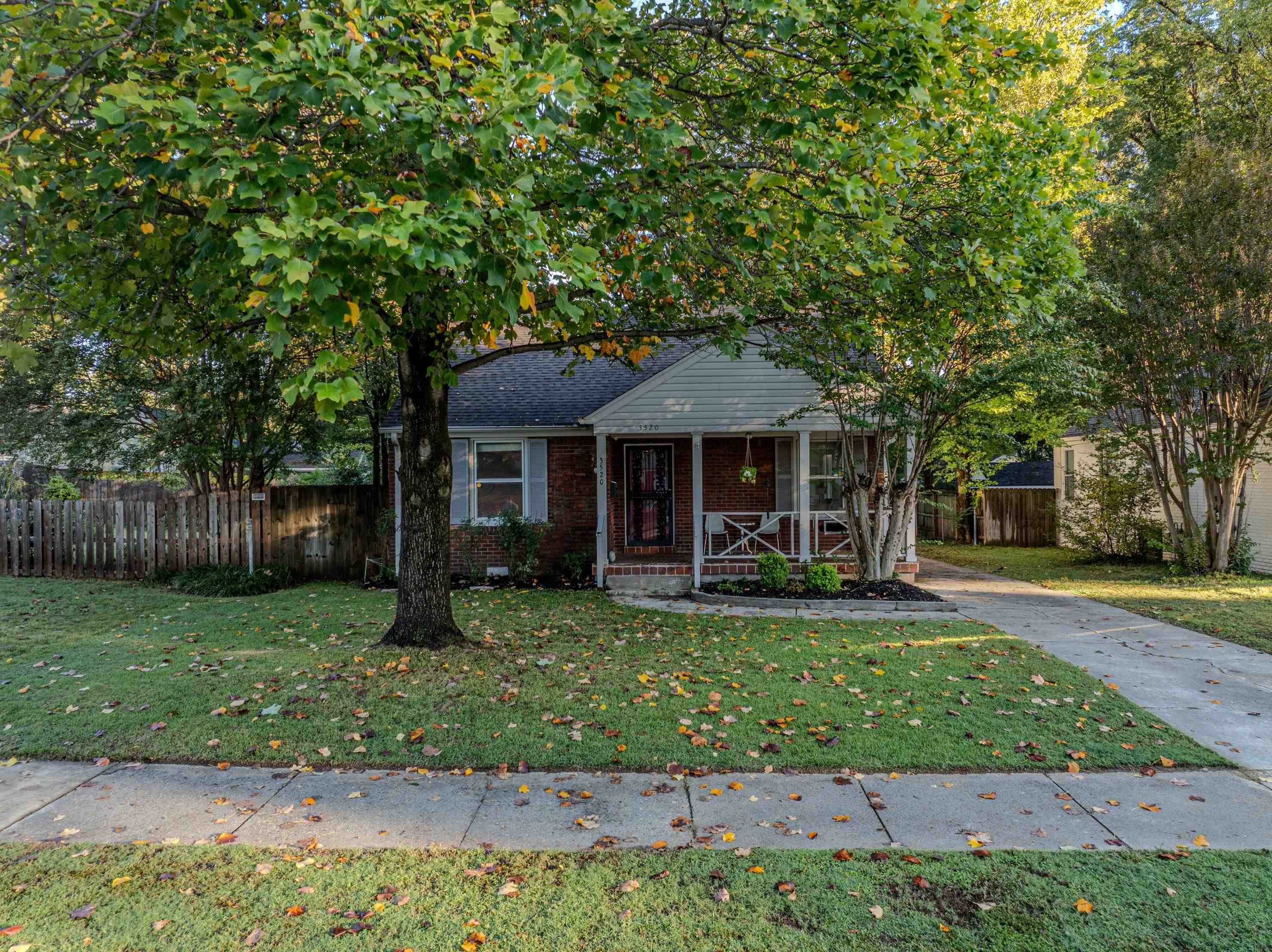 3520 KENWOOD AVE