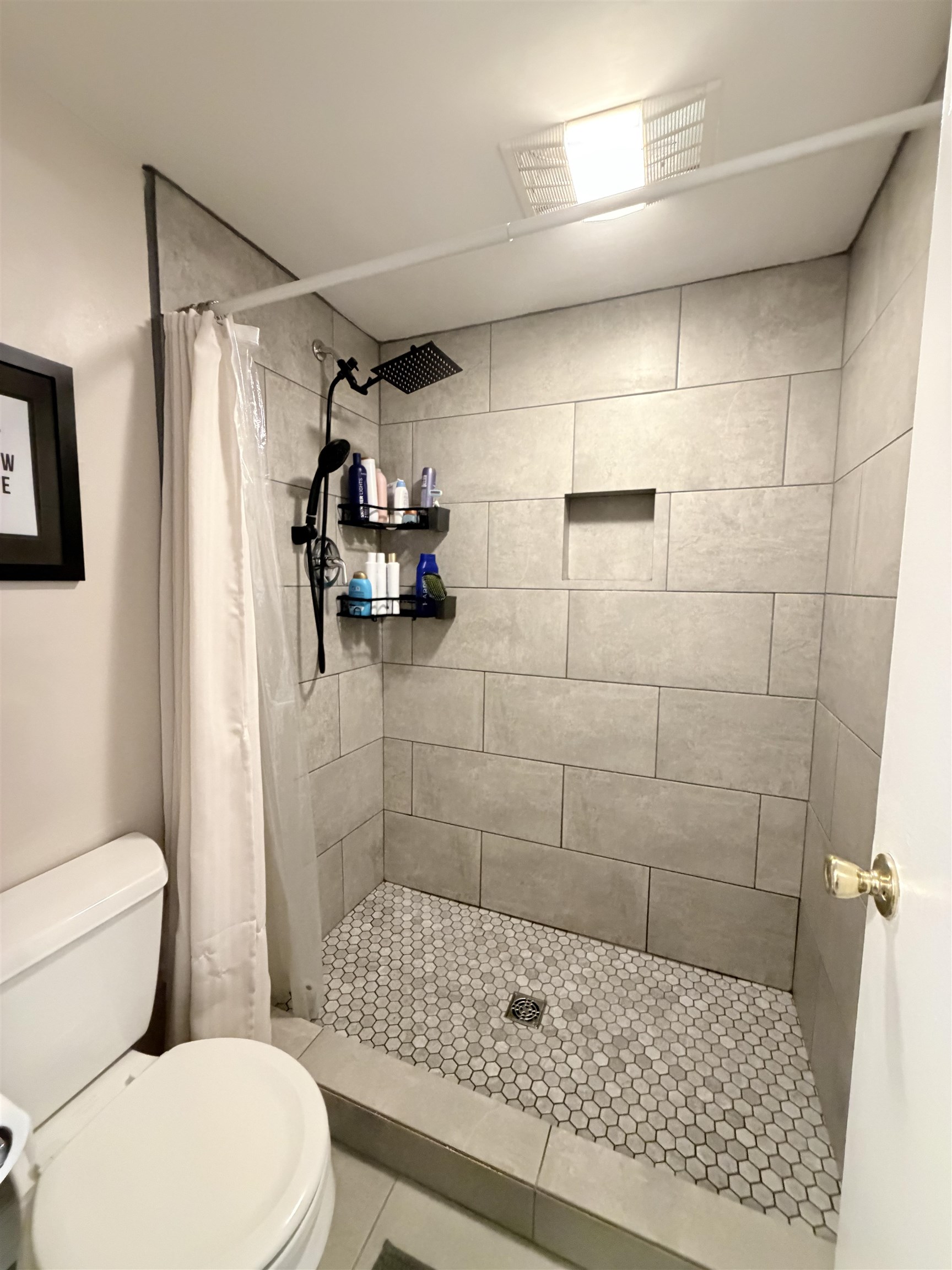 1860 W POPLAR WOODS CIR W Unit: 3