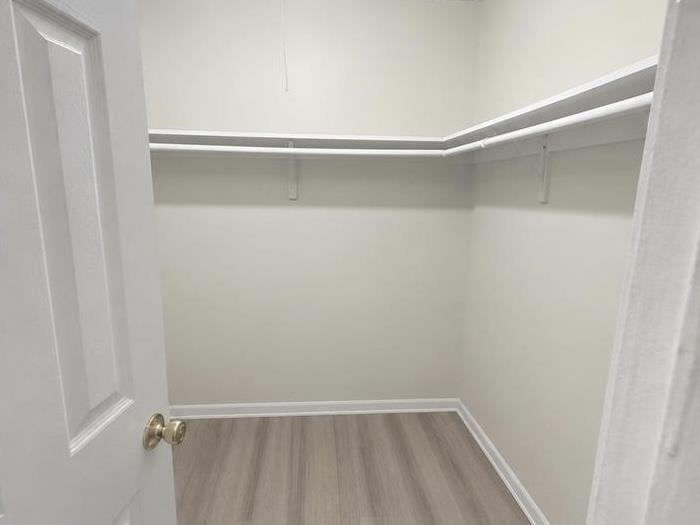 1860 W POPLAR WOODS CIR W Unit: 3