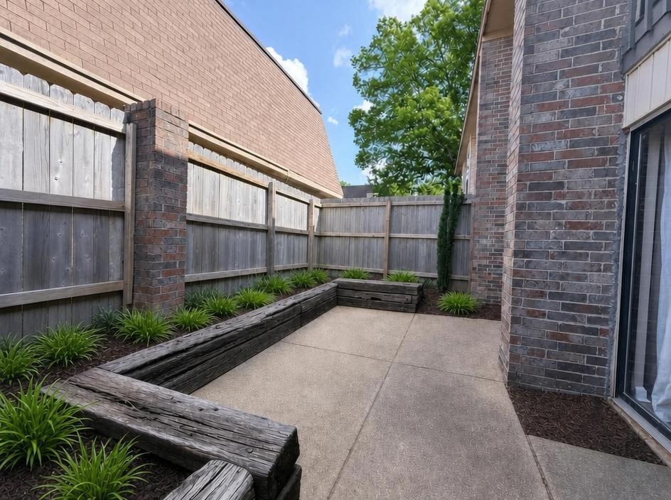 1860 W POPLAR WOODS CIR W Unit: 3