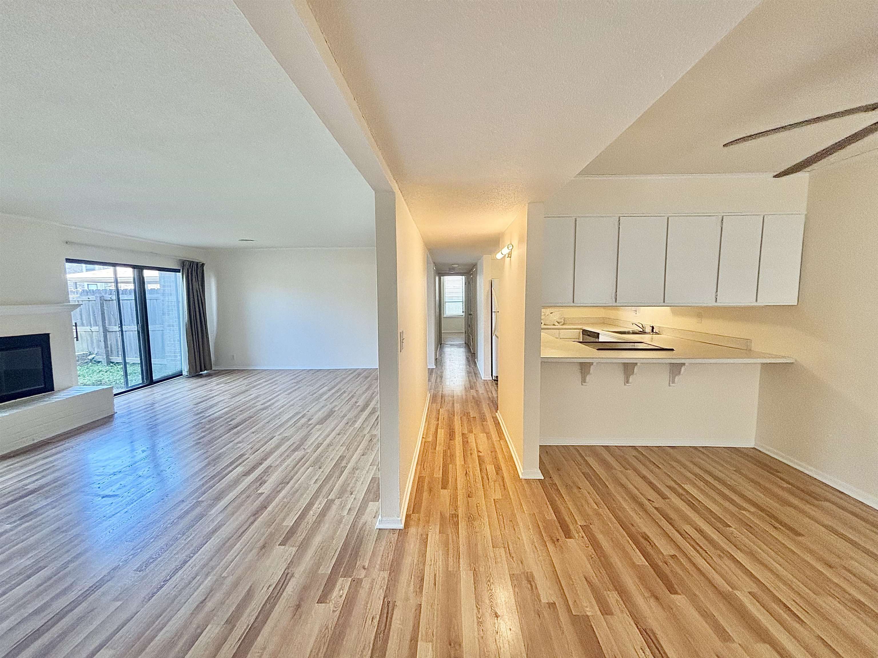 6588 S POPLAR WOODS CIR Unit: 1