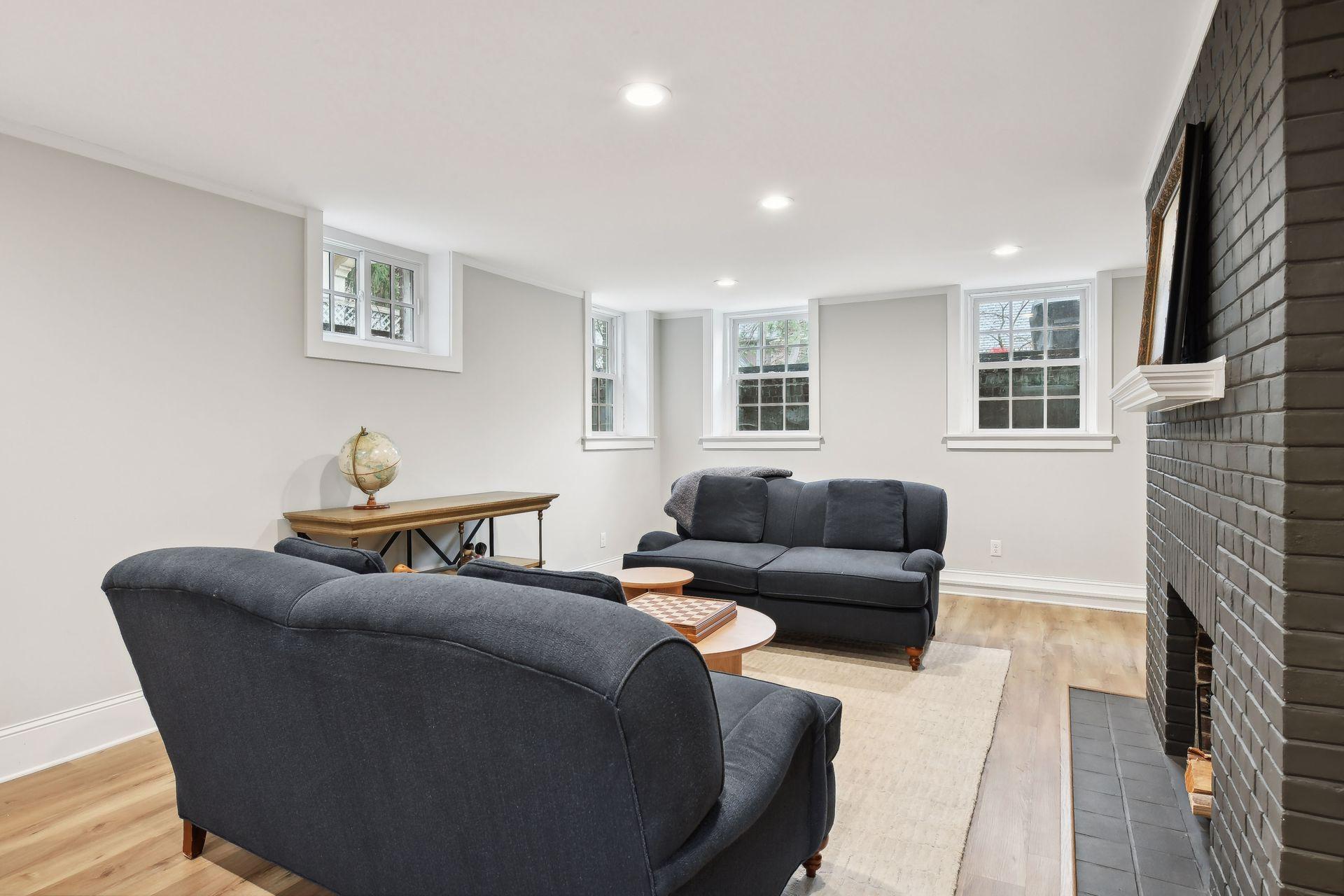 2322 Oliver Avenue S