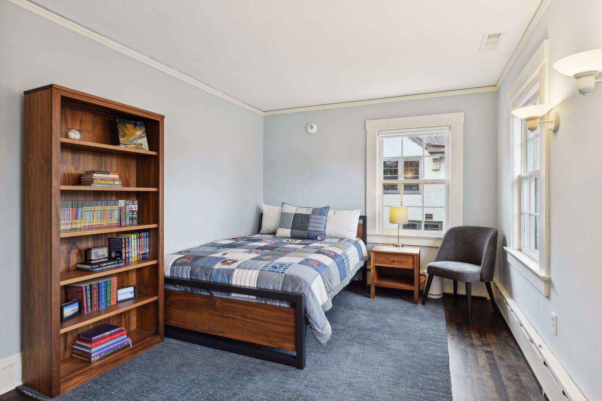 2322 Oliver Avenue S