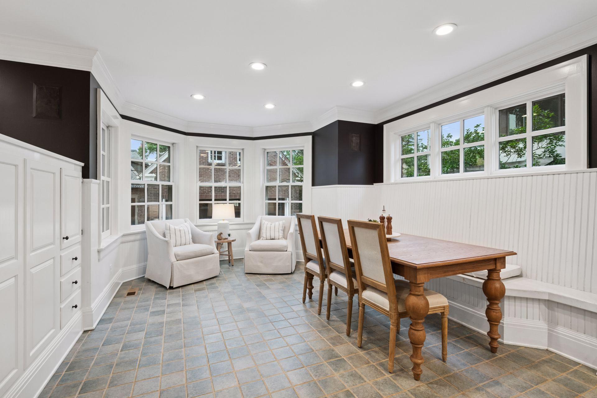 2322 Oliver Avenue S