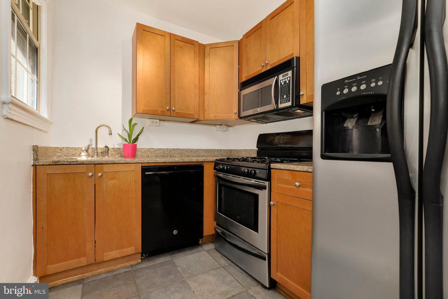 1439 Euclid Street NW Unit: 1