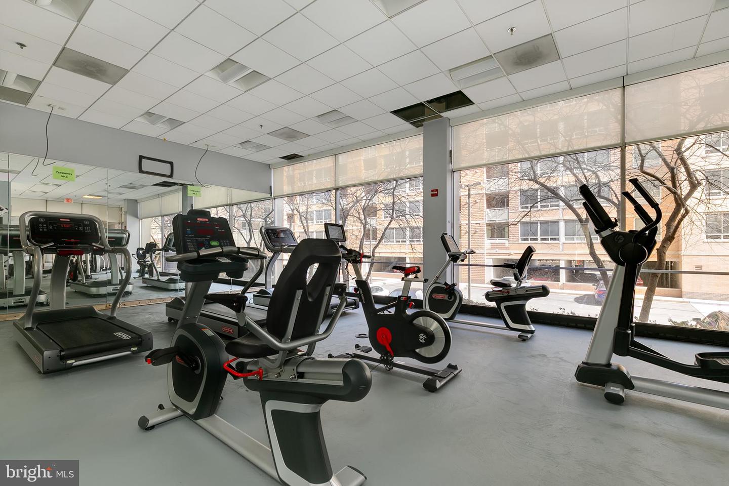 355 I Street SW Unit: S318