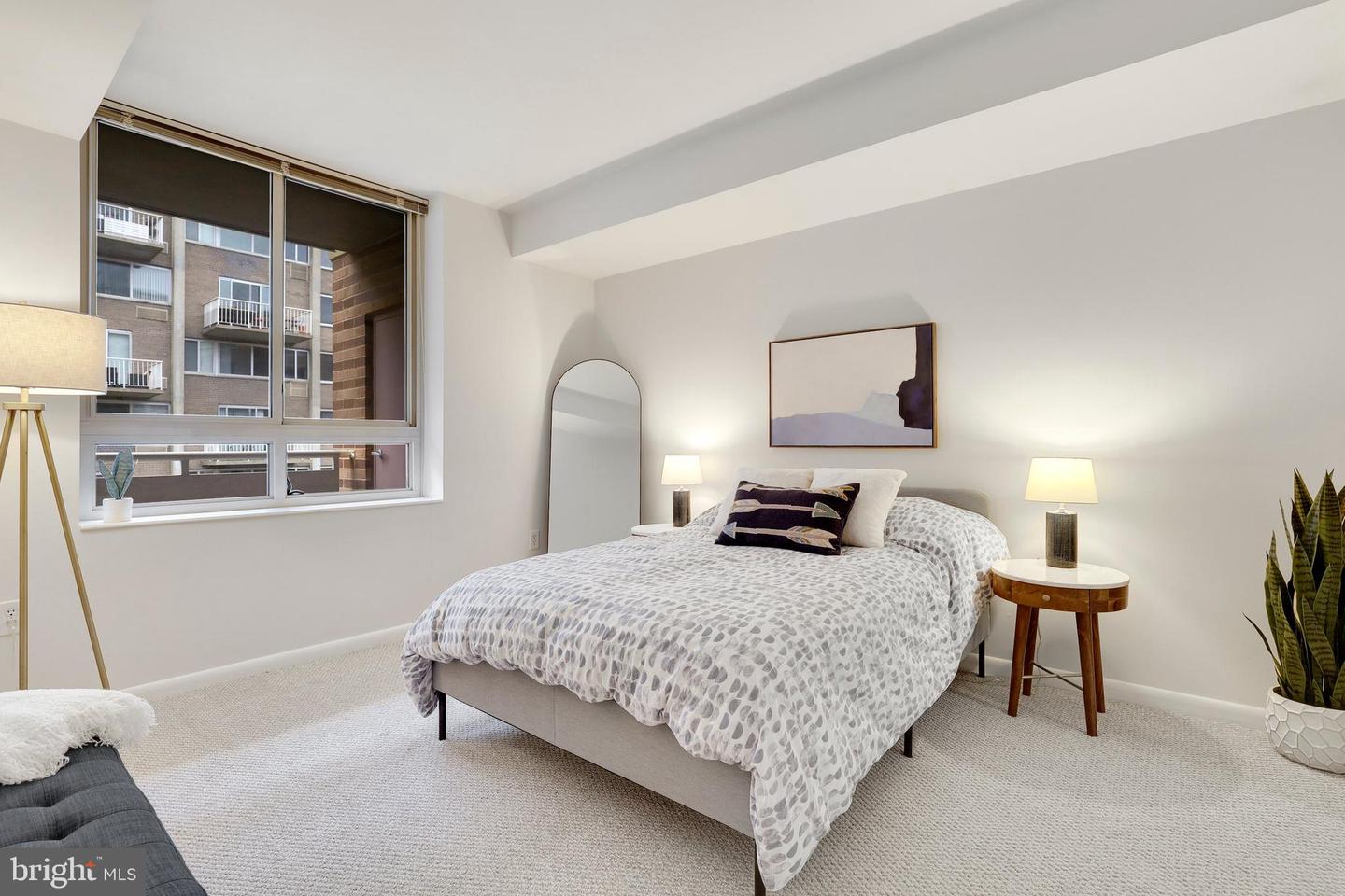 355 I Street SW Unit: S318
