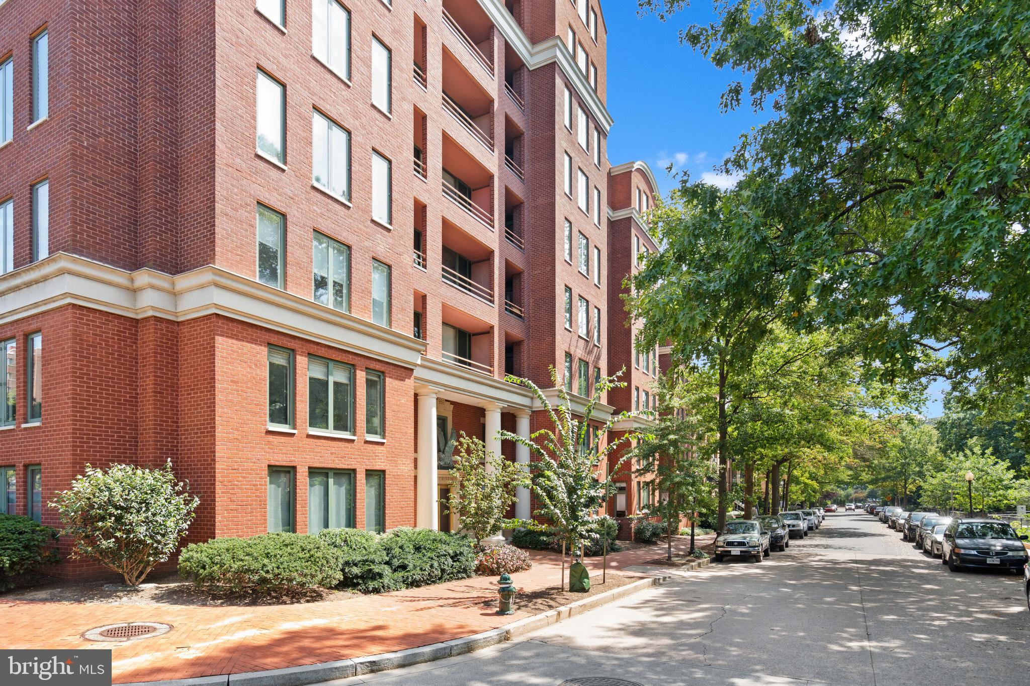 955 26th Street NW Unit: 109
