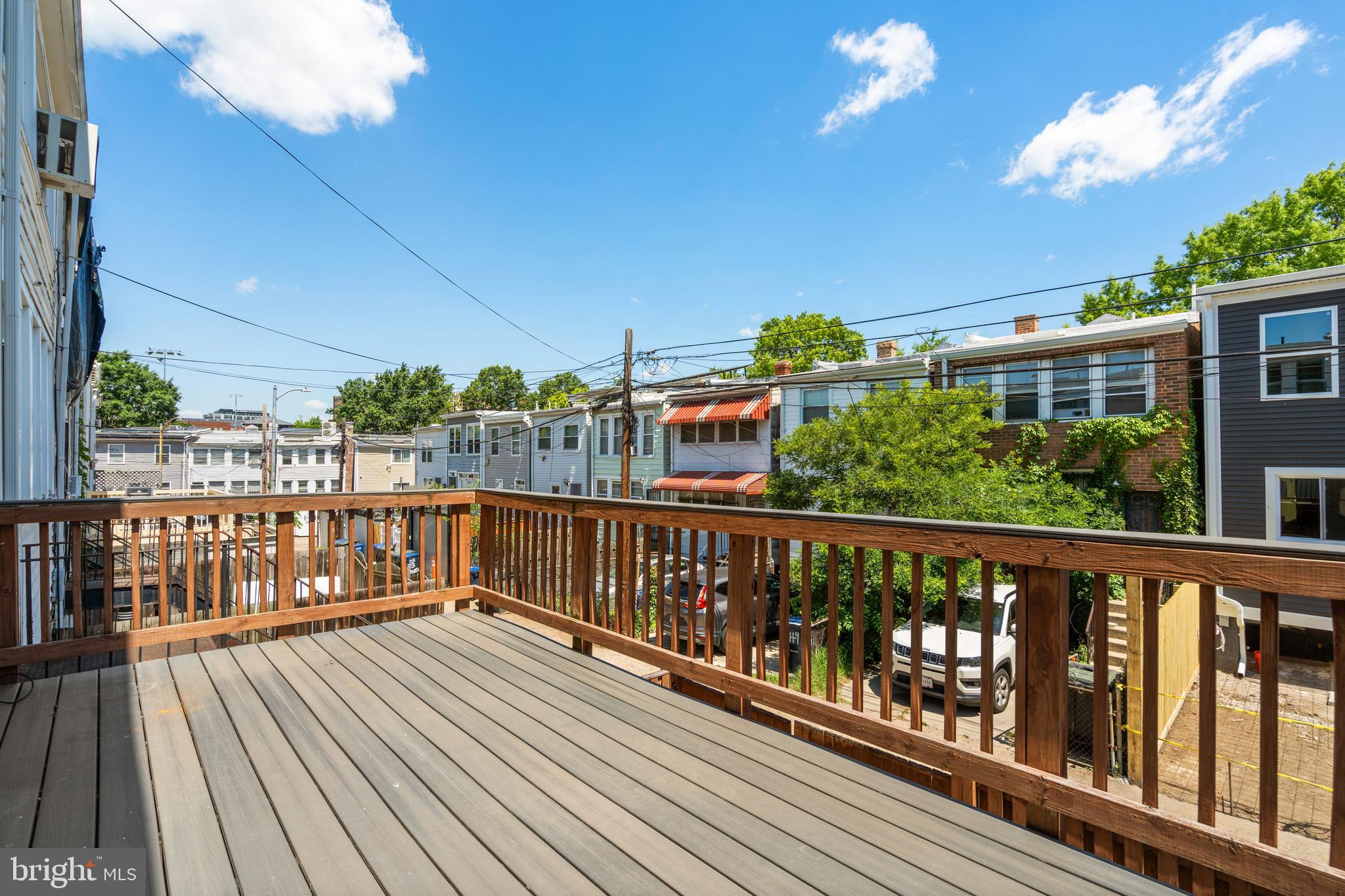1120 Oates St NE