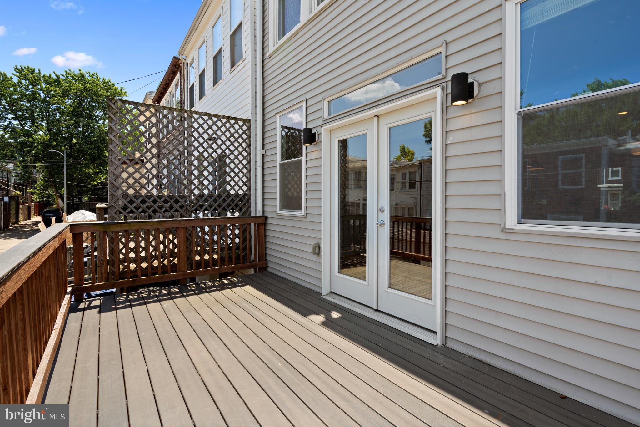 1120 Oates St NE