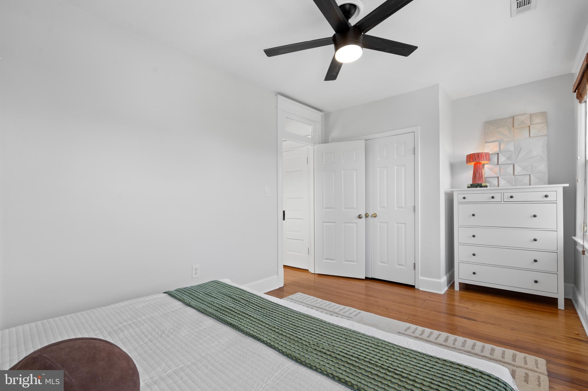1120 Oates St NE